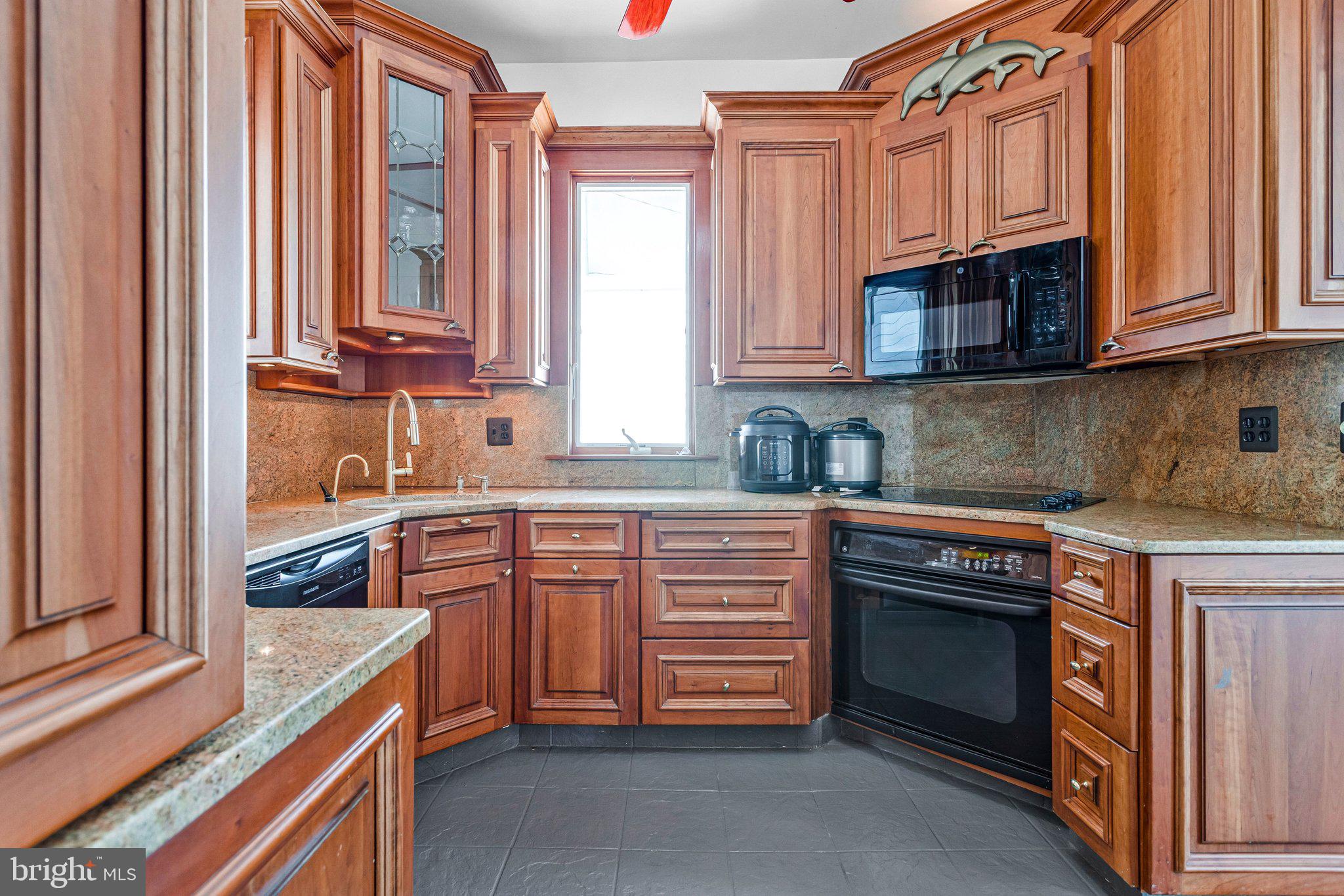 BAYCREST - Residential