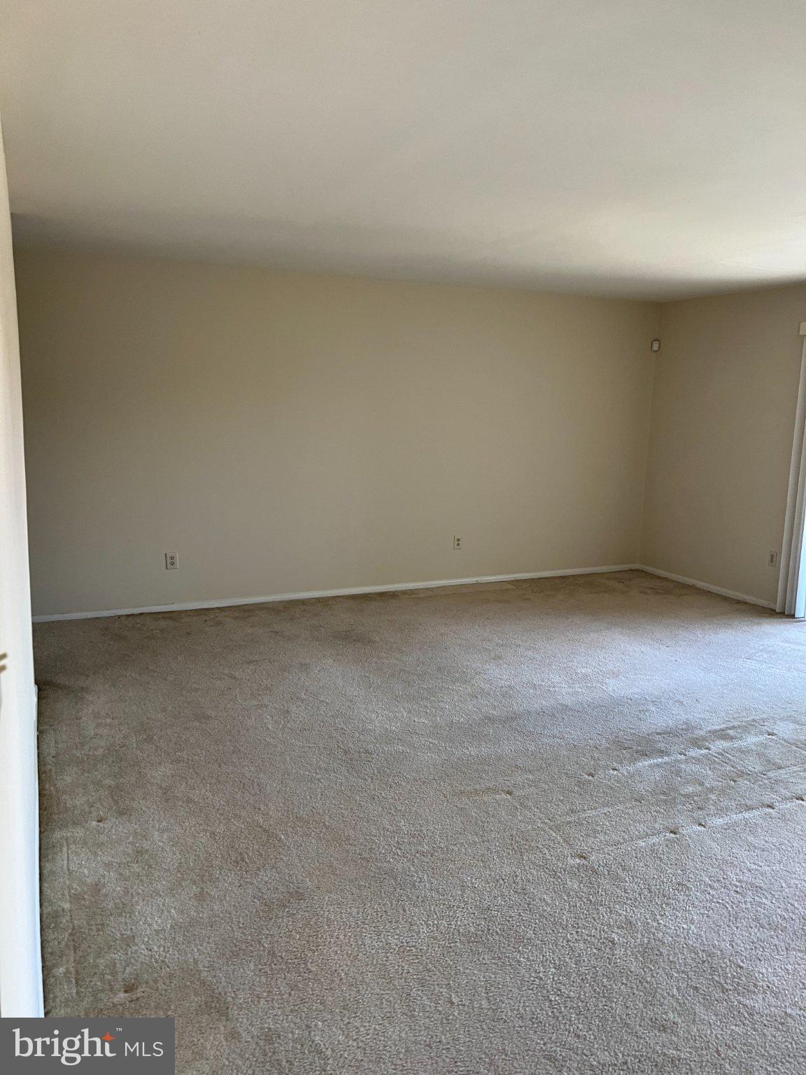 PINES CONDOMINIUM - Residential