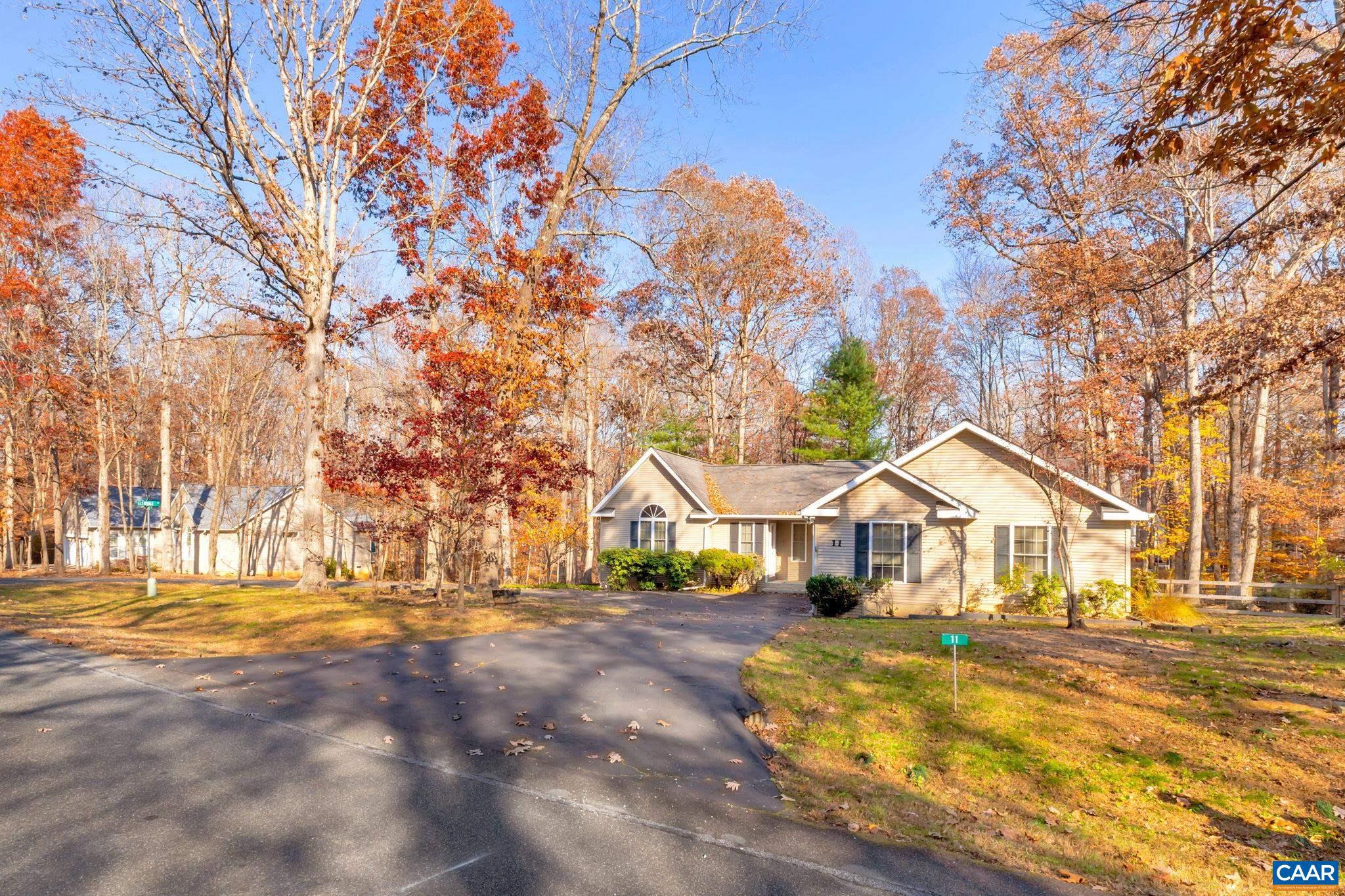 LAKE MONTICELLO - Residential