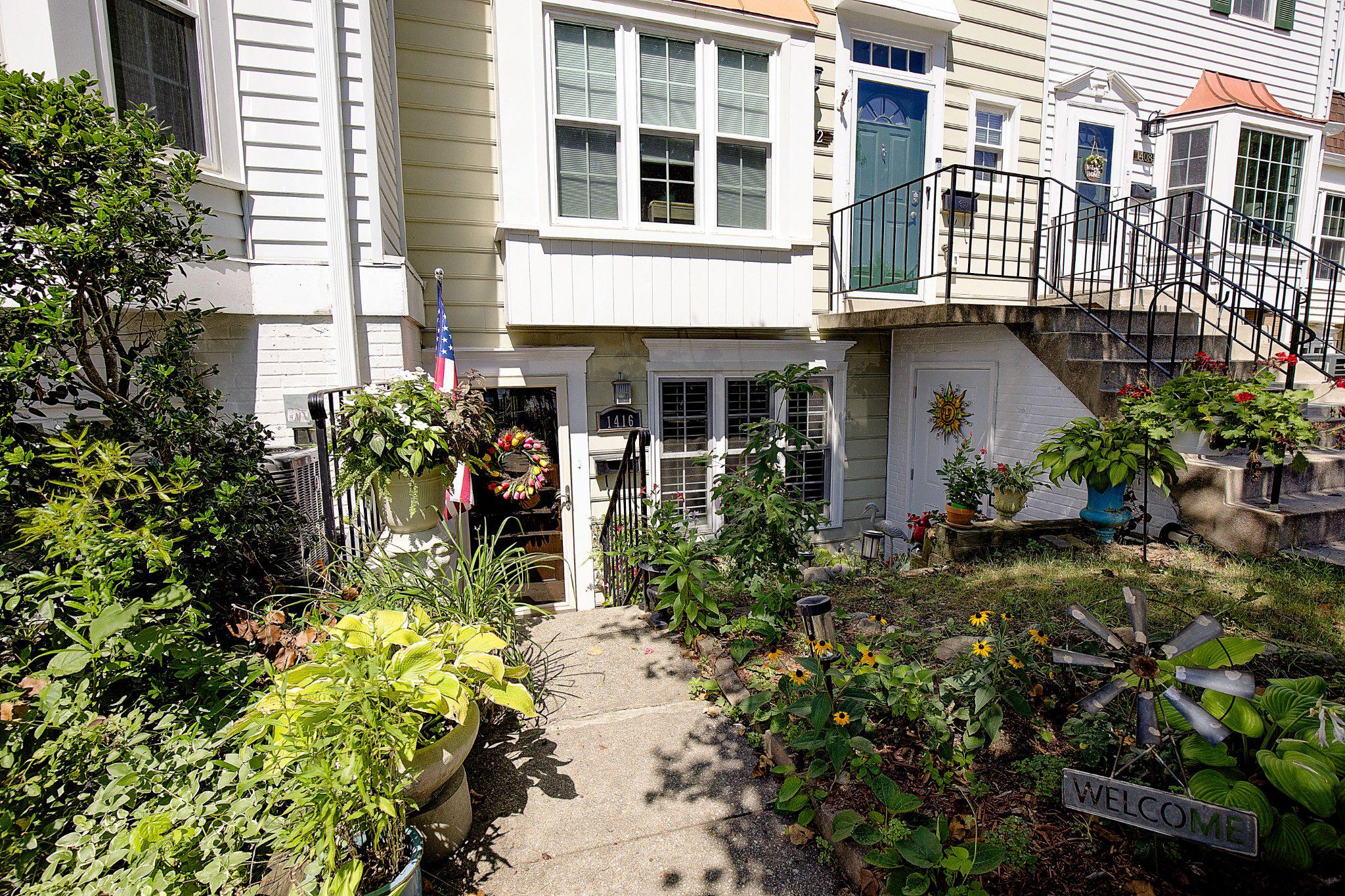 CROFTON MEWS - Residential