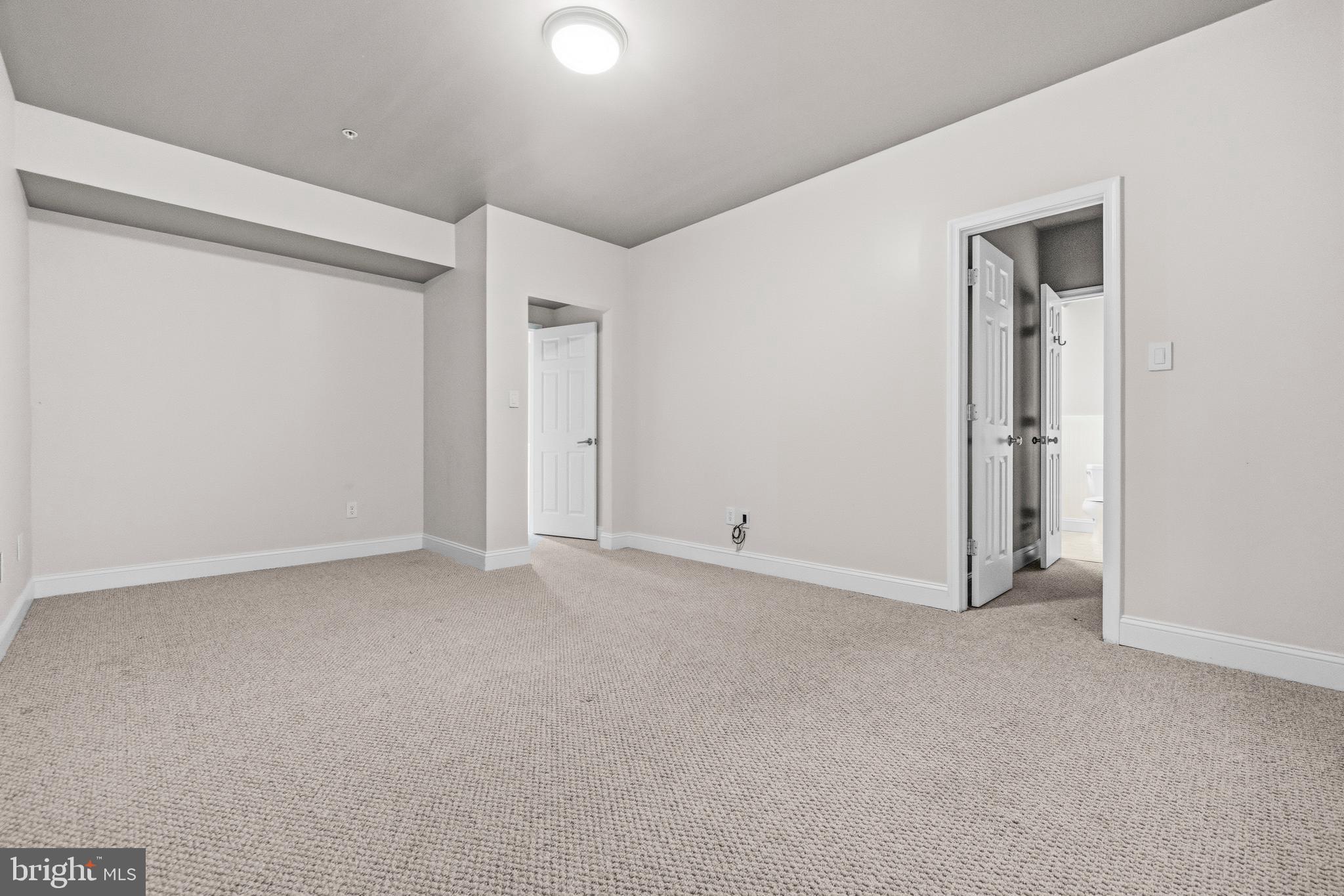 MAPLEWOOD MANOR - Residential