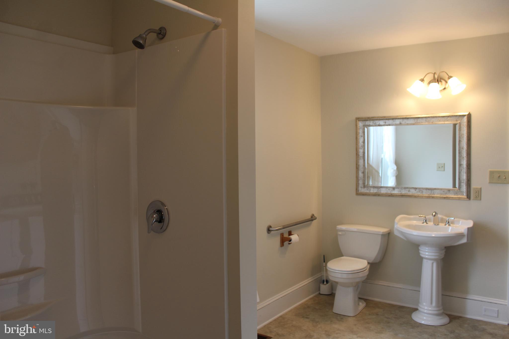 EAST HOPEWELL TWP - Residential Lease