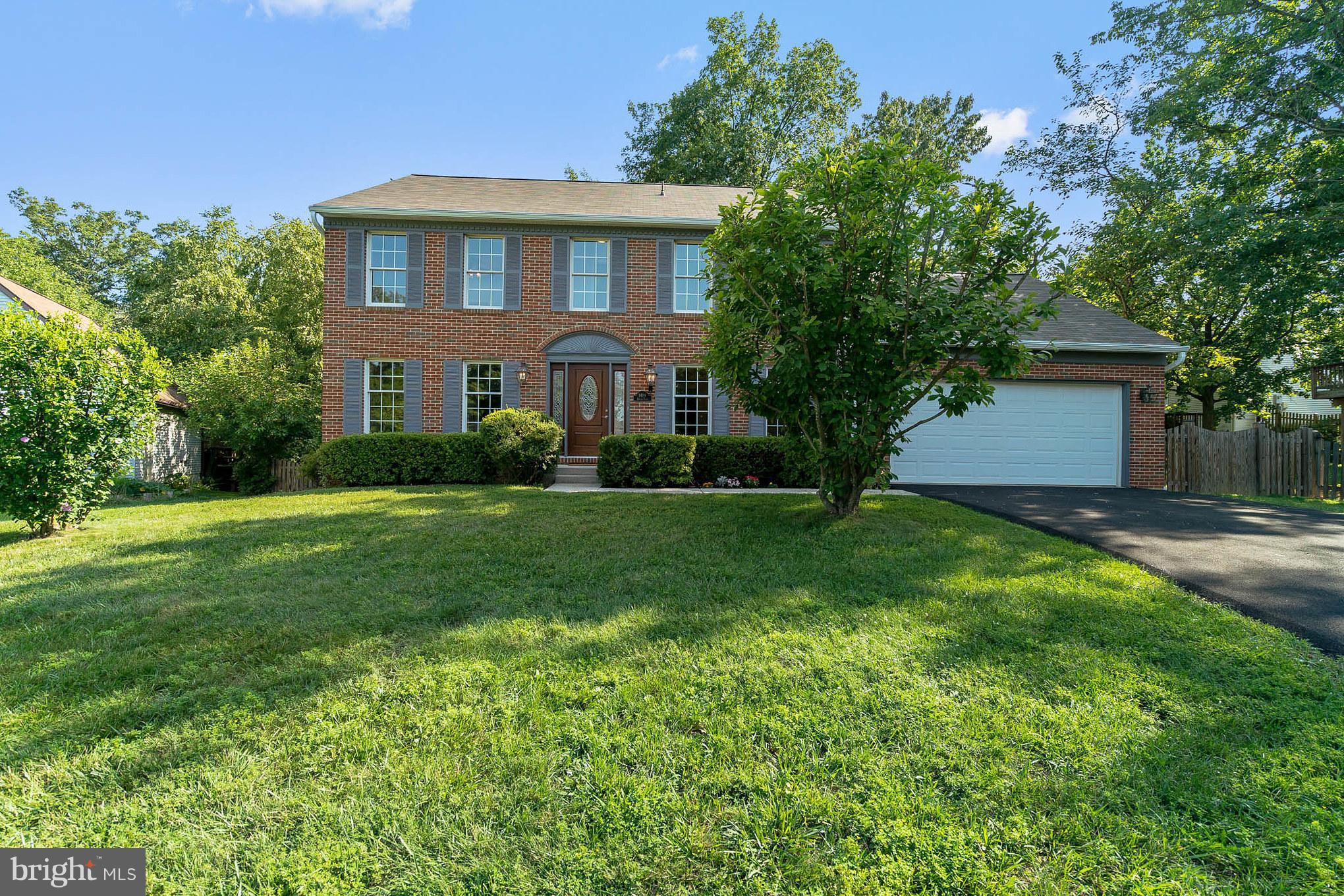 BROAD OAKS - Residential