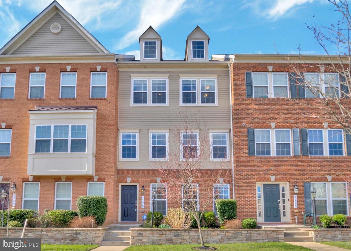 OXFORD SQUARE - Residential