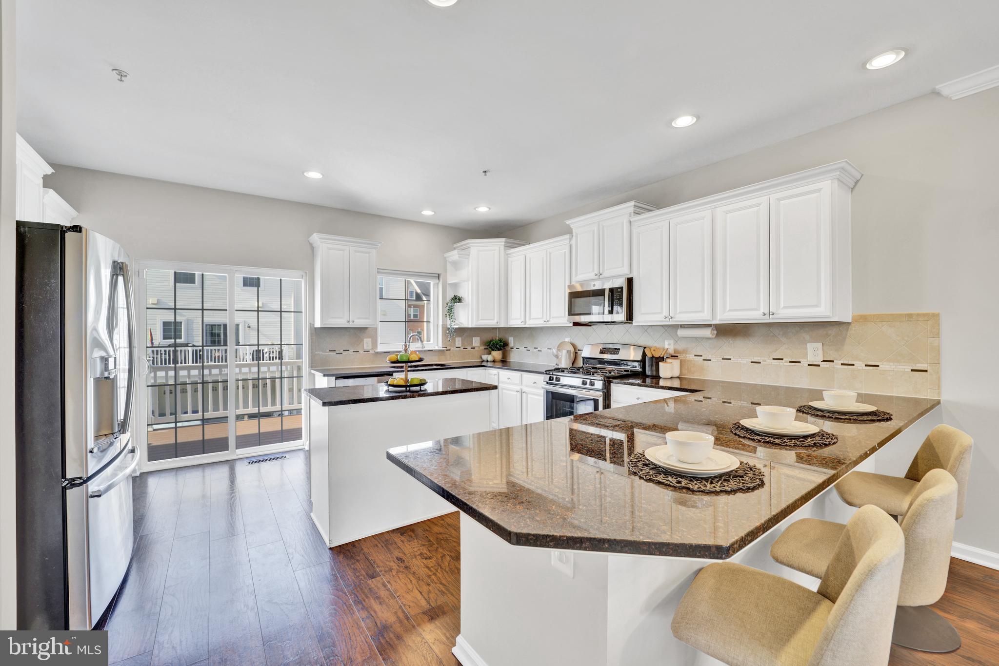 OXFORD SQUARE - Residential