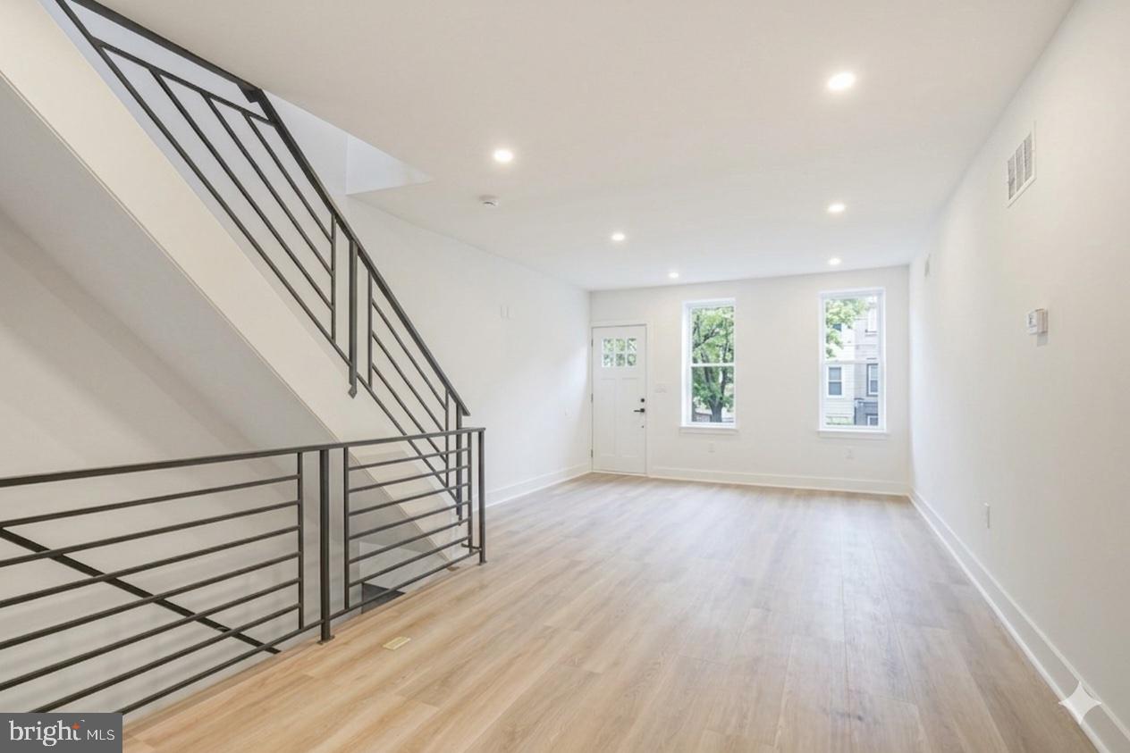 EAST PASSYUNK CROSSING - Residential