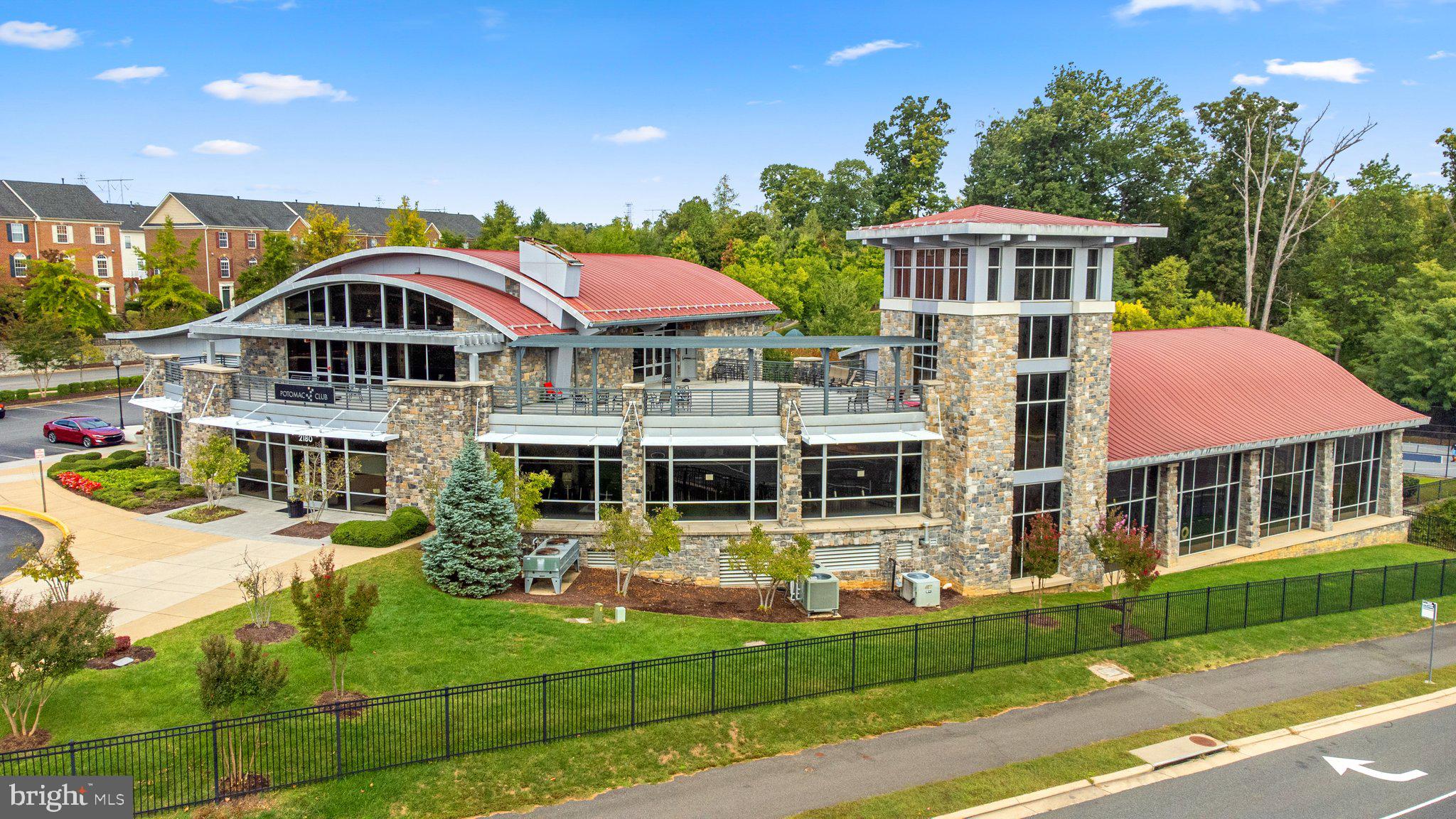 POTOMAC CLUB II - Residential Lease