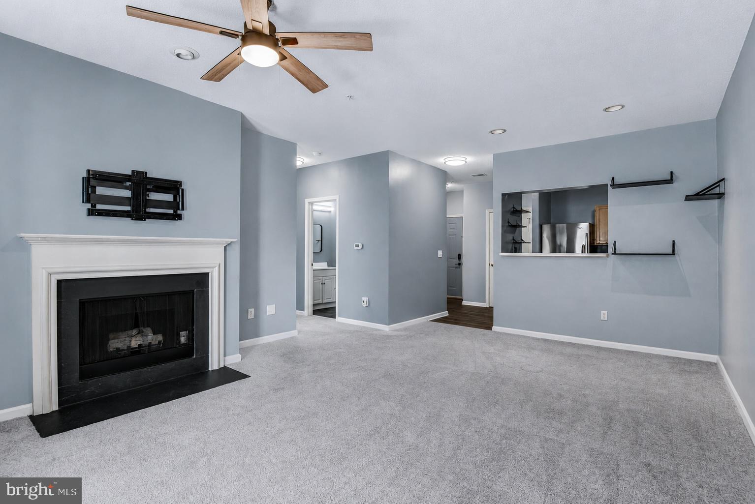 SANDERLING CONDO - Residential