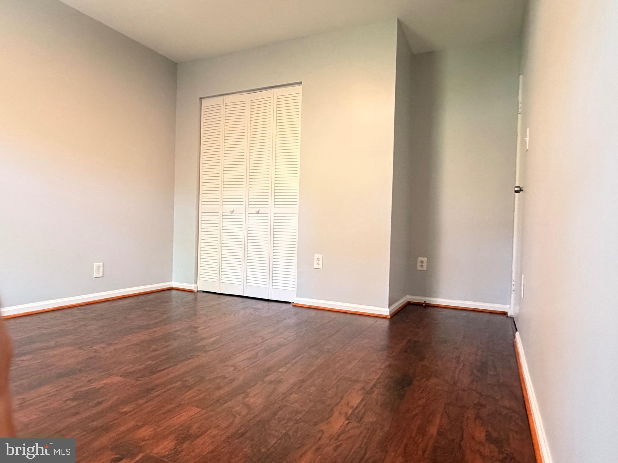 PEMBROOKE - Residential