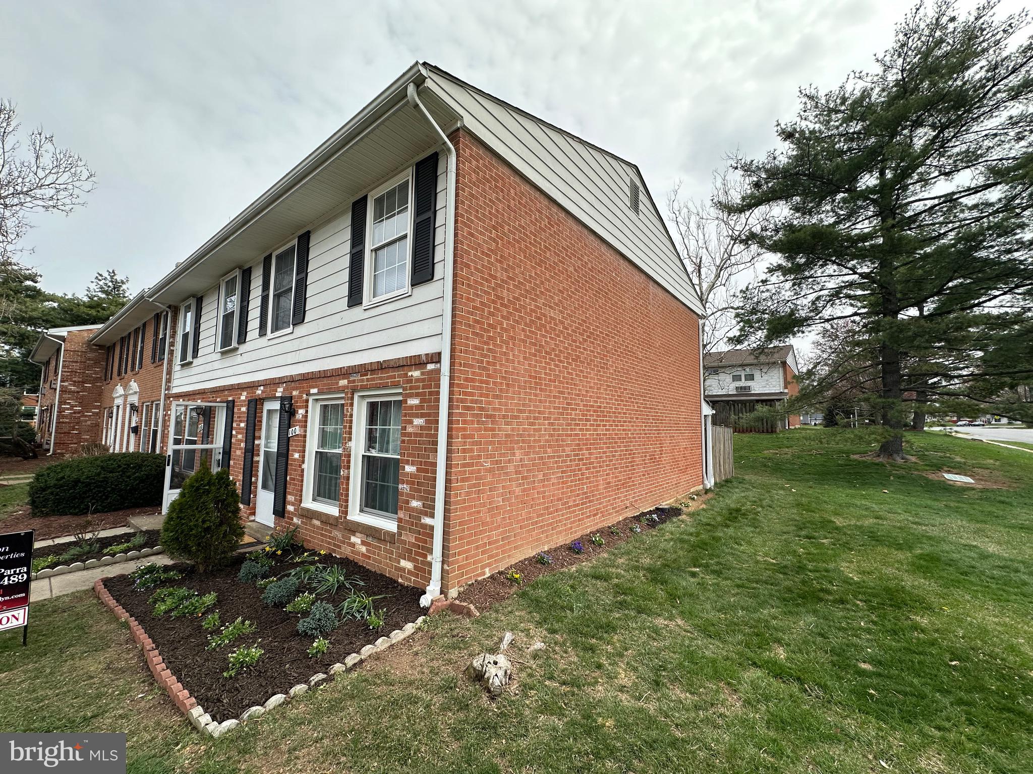 PEMBROOKE - Residential
