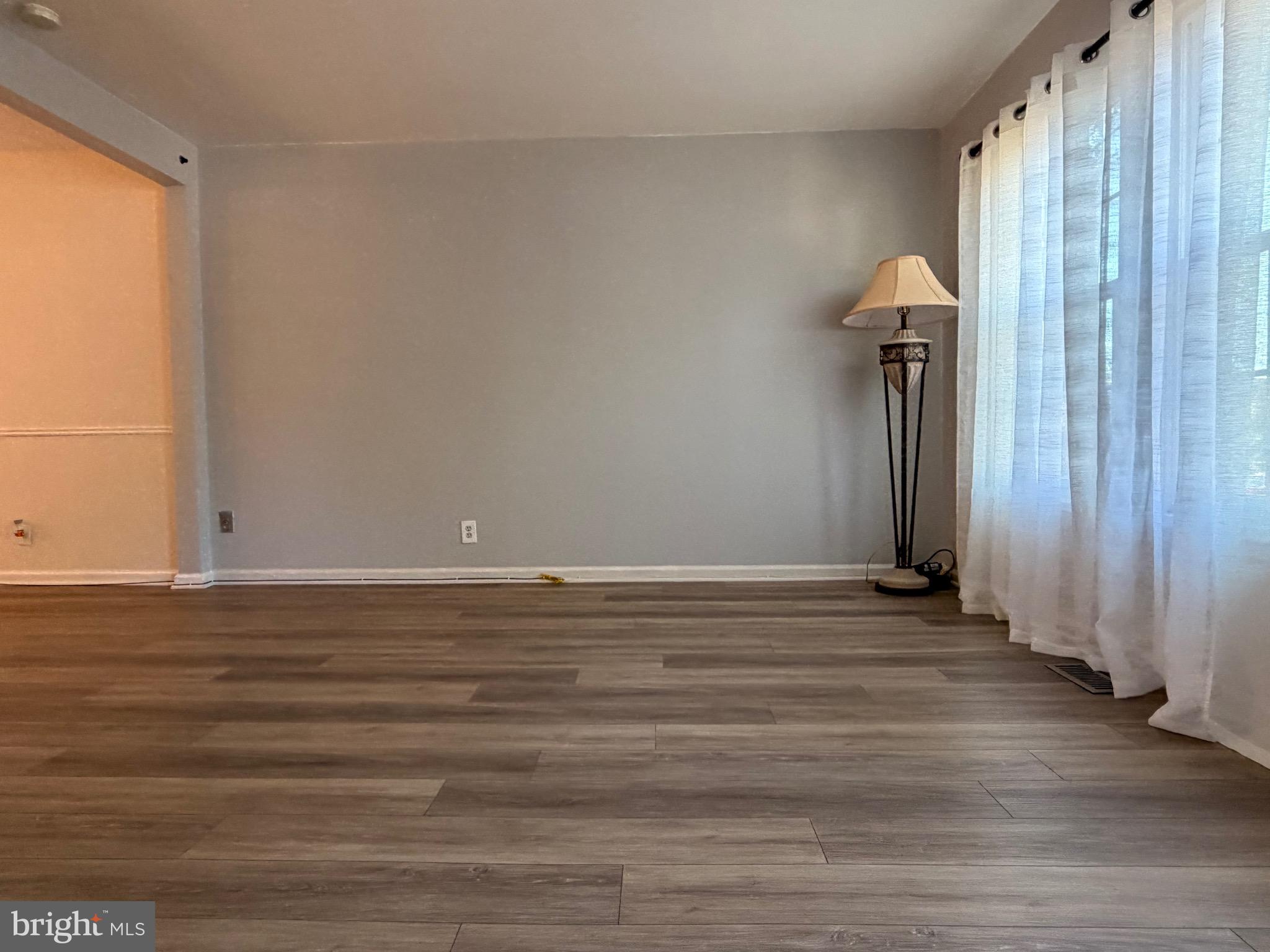PEMBROOKE - Residential