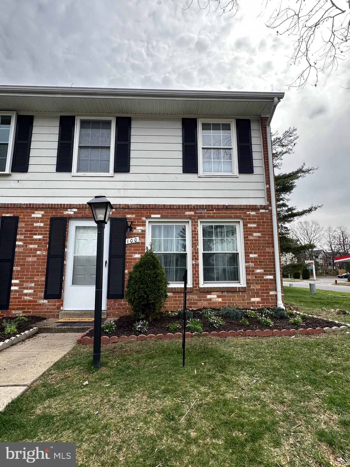 PEMBROOKE - Residential