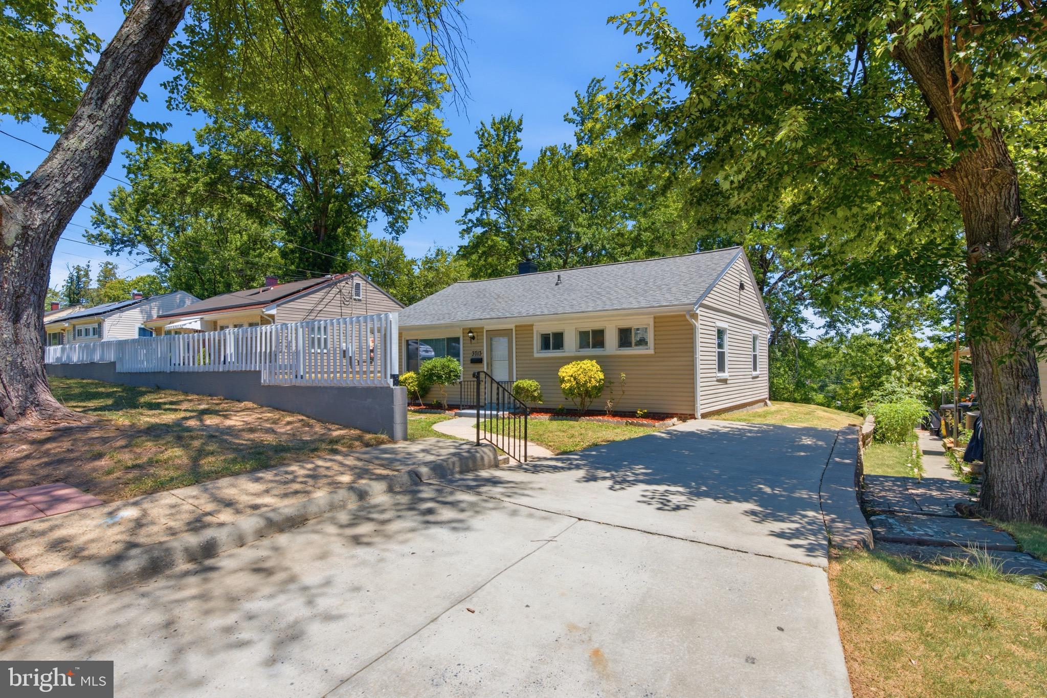 LANDOVER ESTATES - Residential