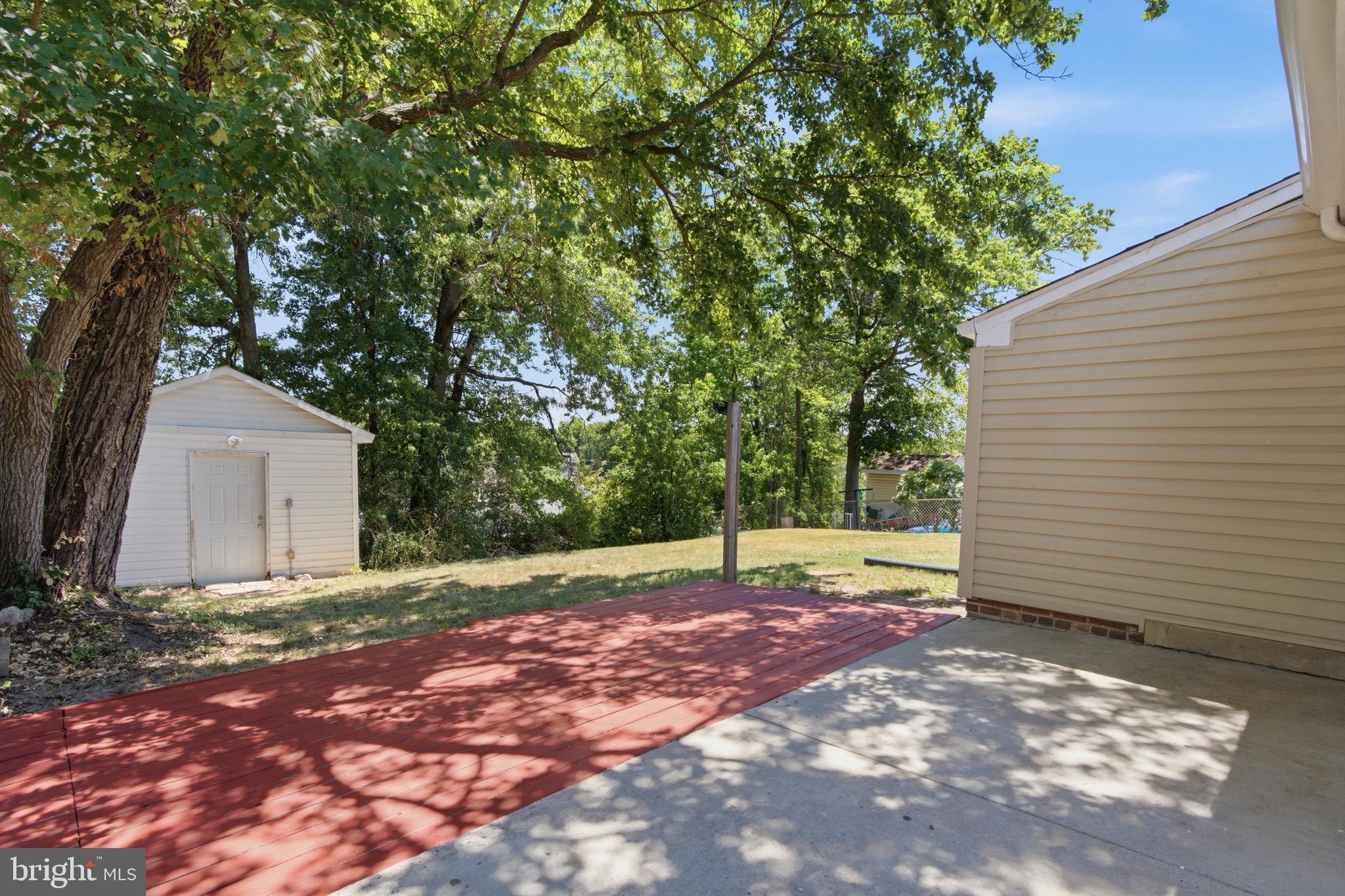 LANDOVER ESTATES - Residential