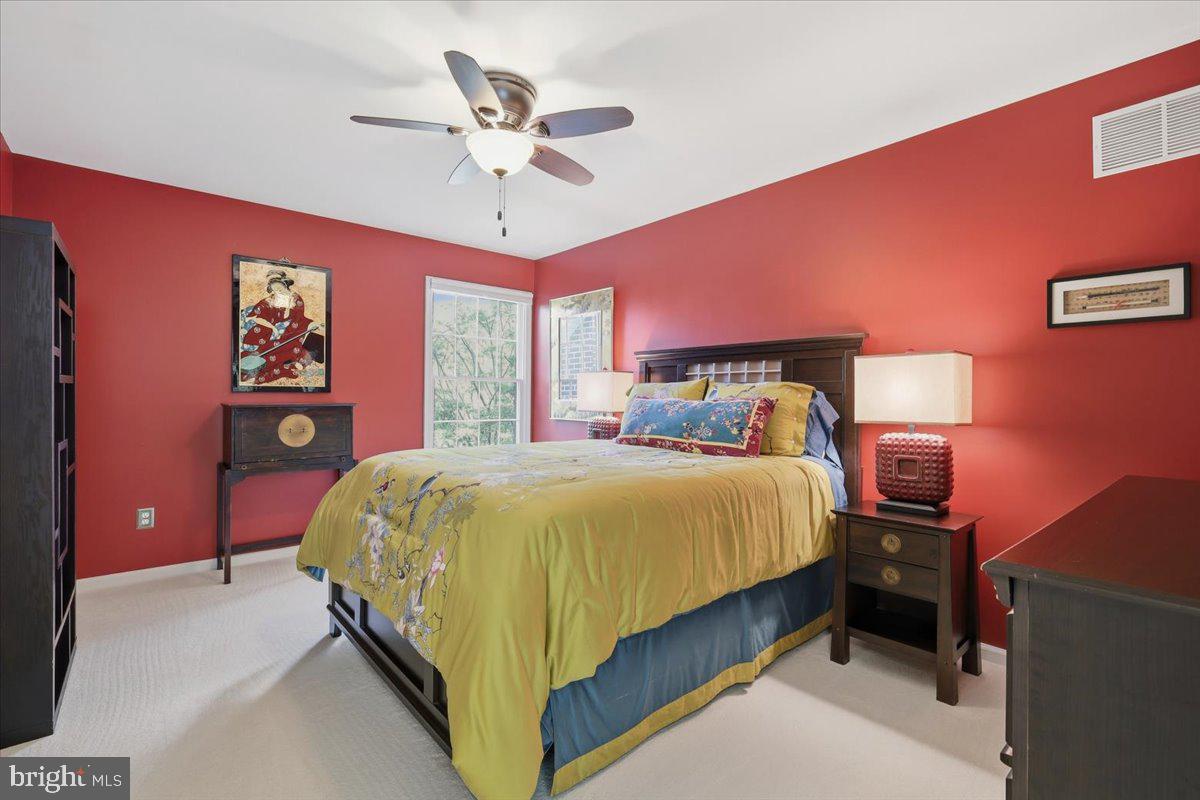 EAGLE GLENN - Residential