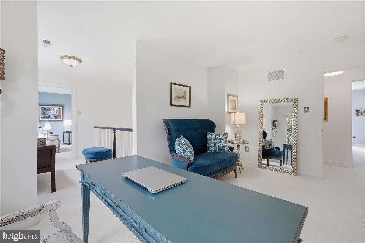 EAGLE GLENN - Residential