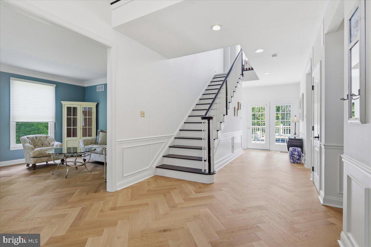 EAGLE GLENN - Residential
