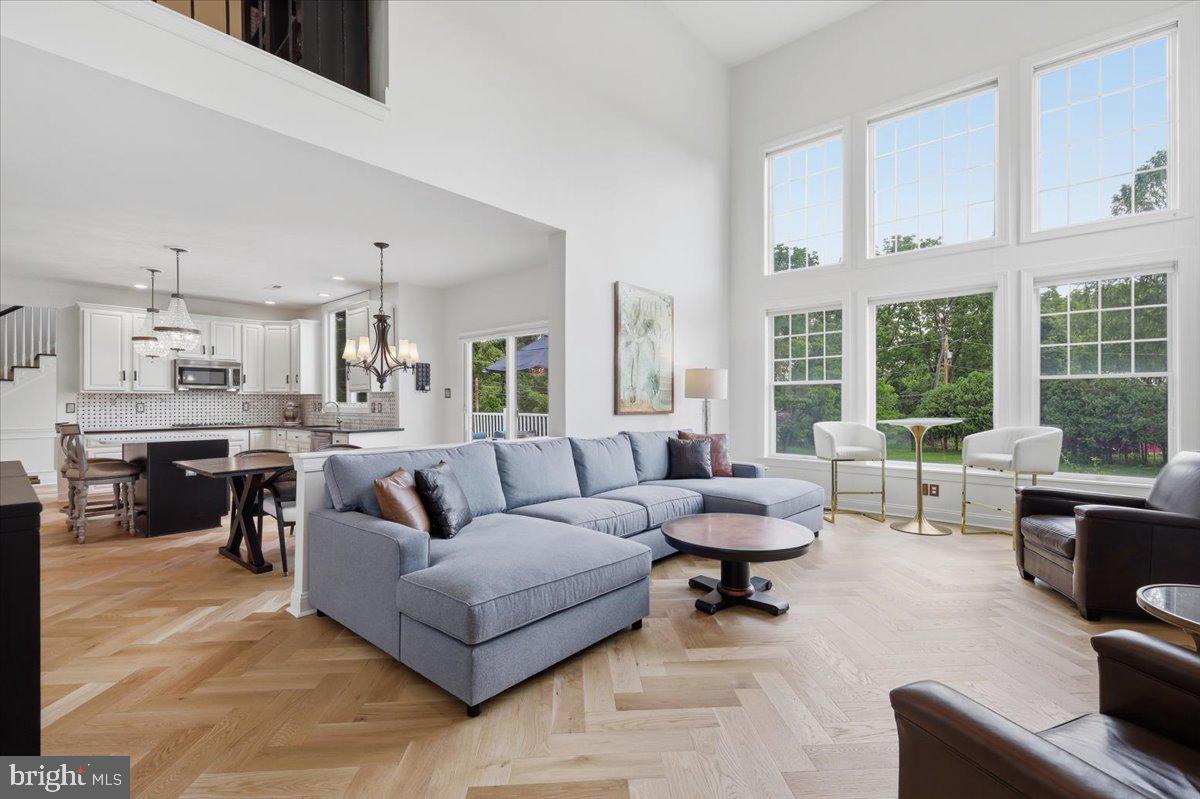 EAGLE GLENN - Residential