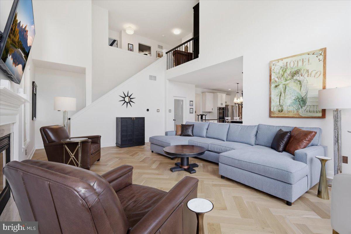 EAGLE GLENN - Residential