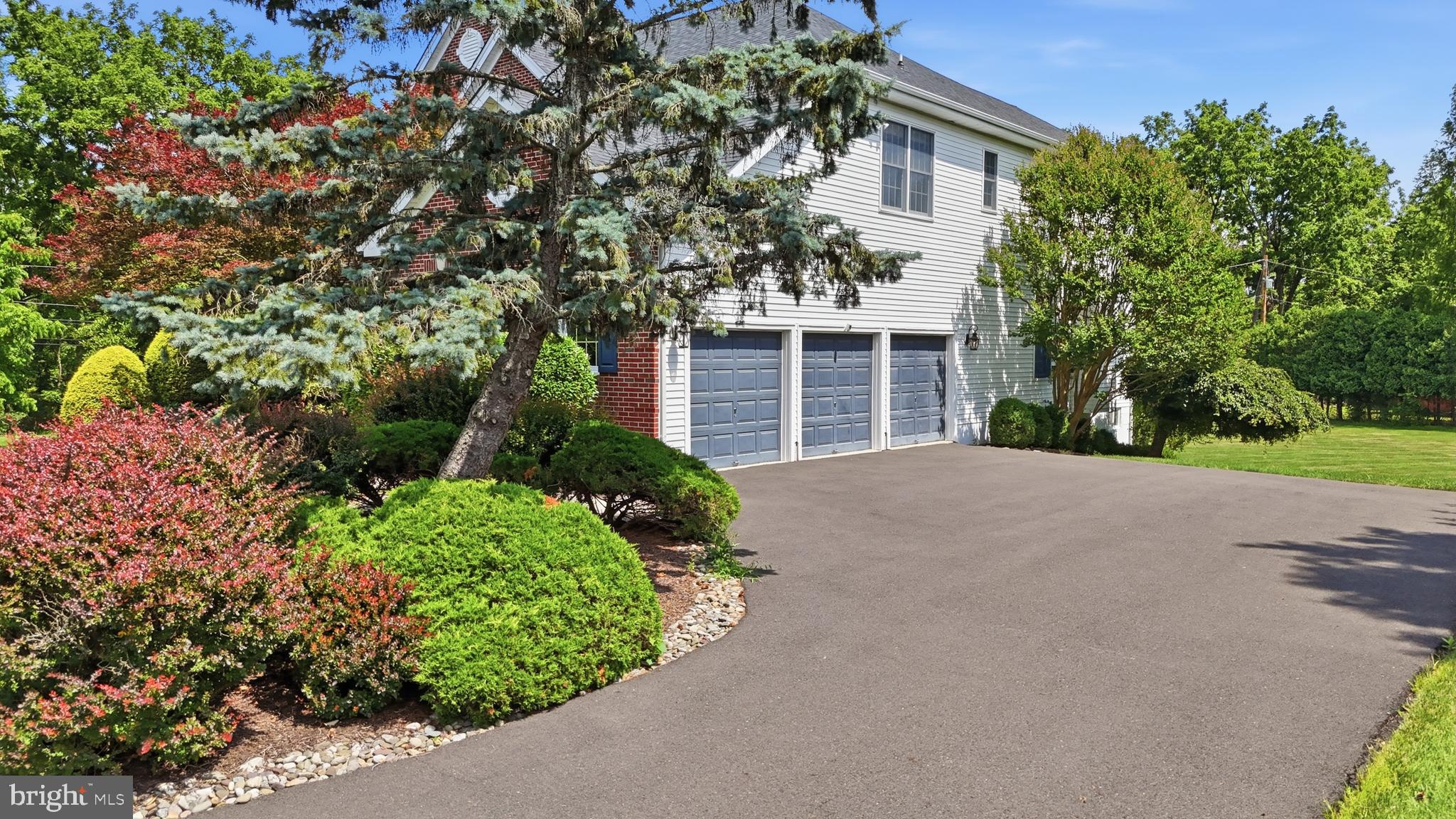 EAGLE GLENN - Residential