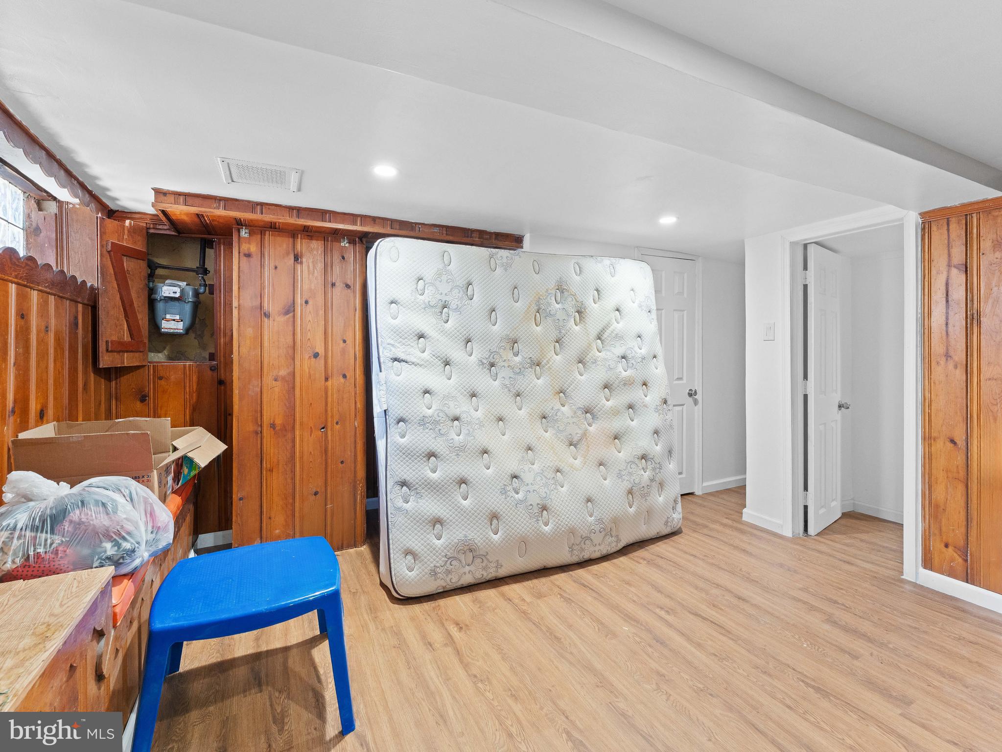 OLNEY - Residential