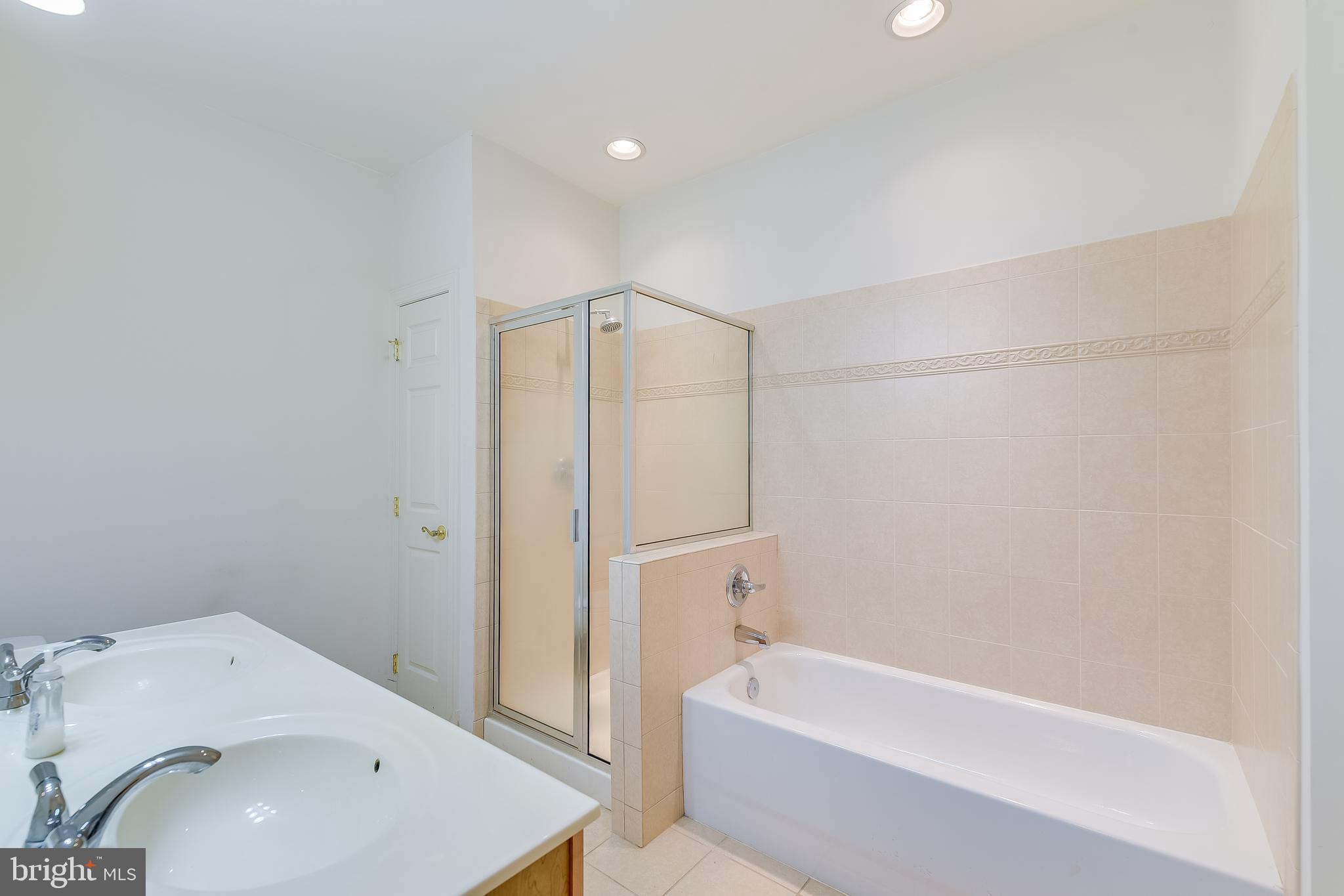 SEVERNA PARK GATEWAY VILLAGE - Residential