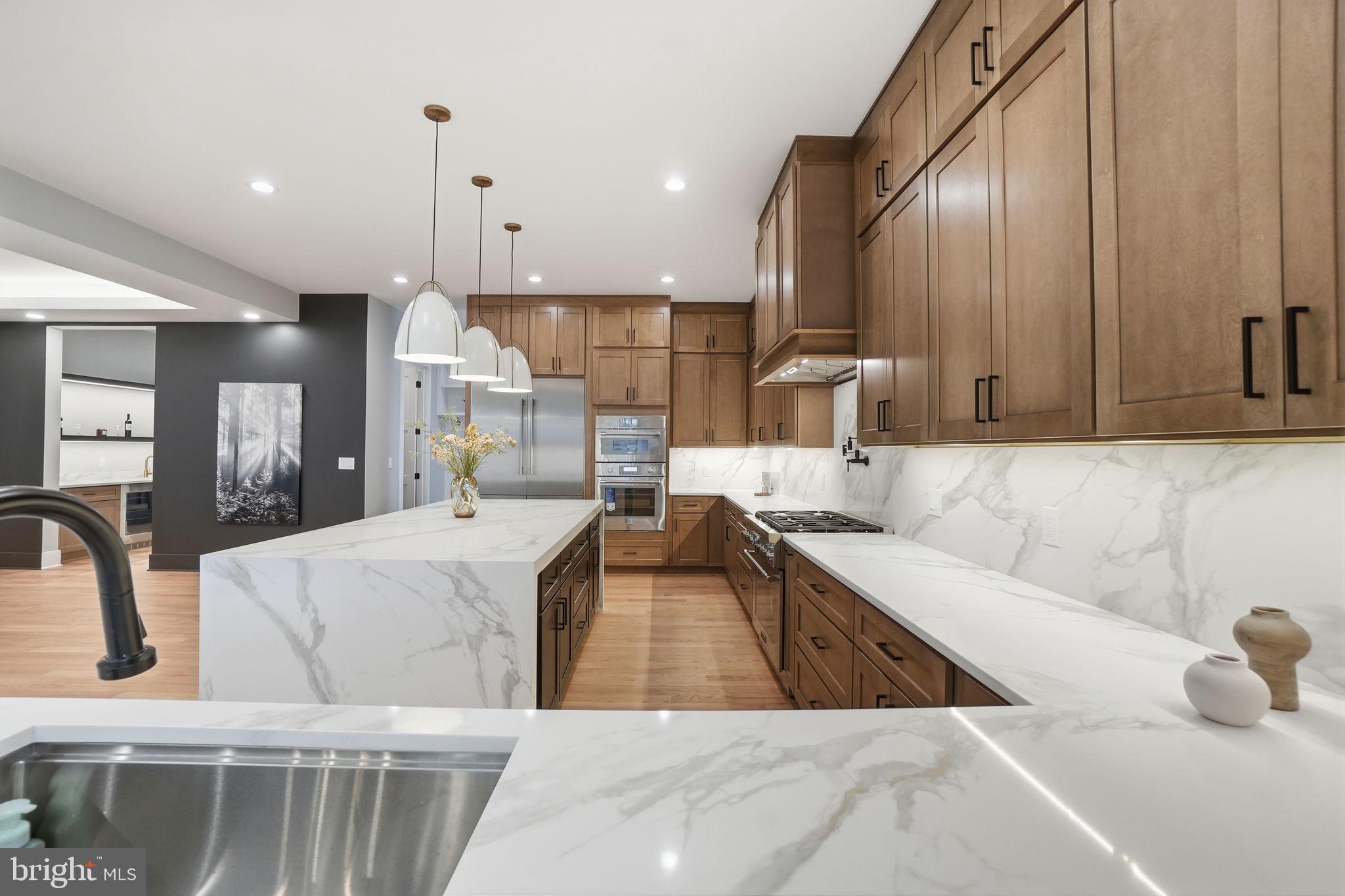 PIMMIT VIEW - Residential