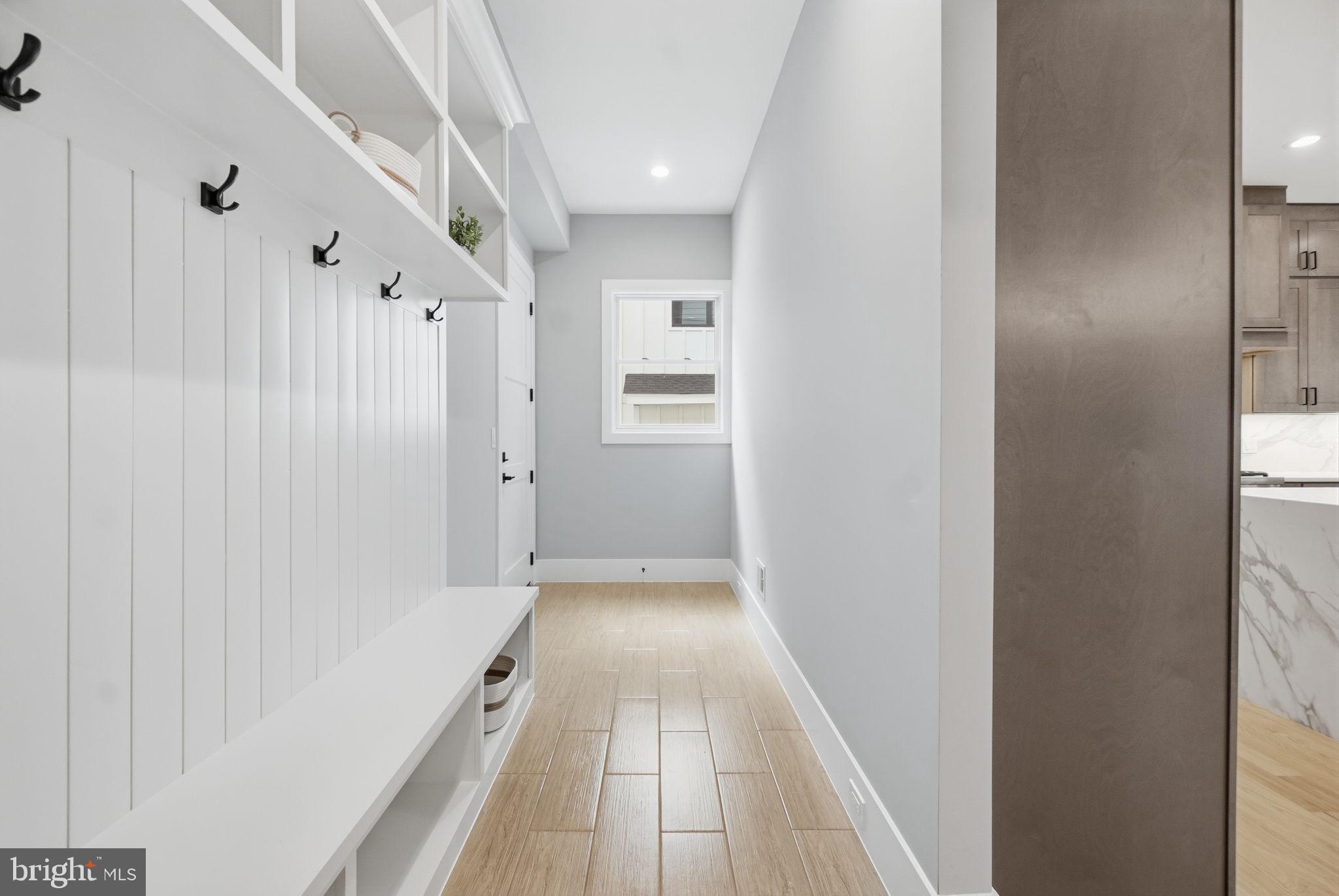 PIMMIT VIEW - Residential