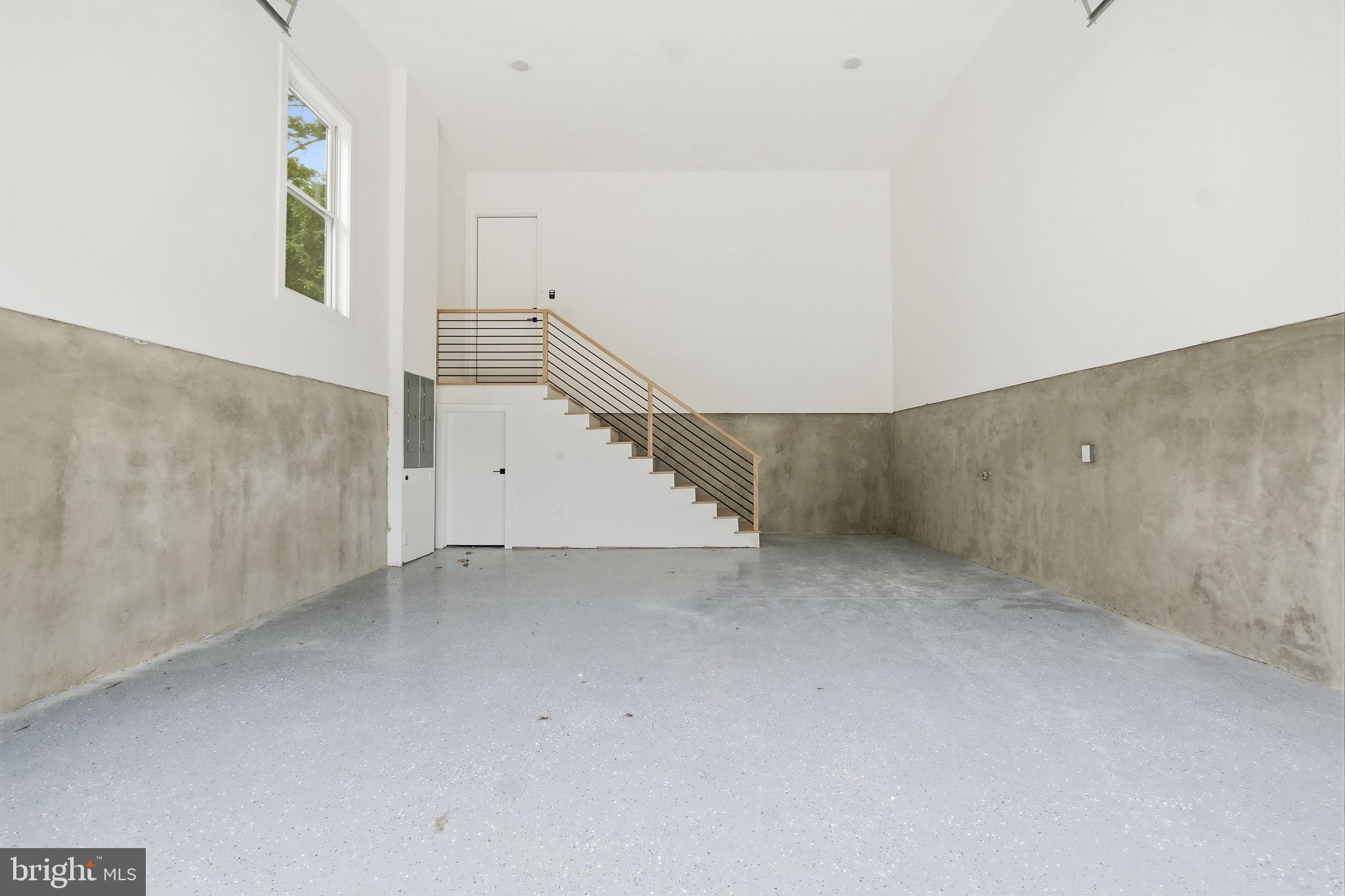 PIMMIT VIEW - Residential