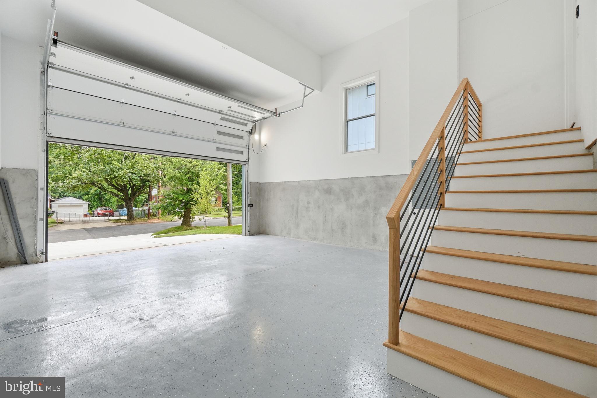 PIMMIT VIEW - Residential