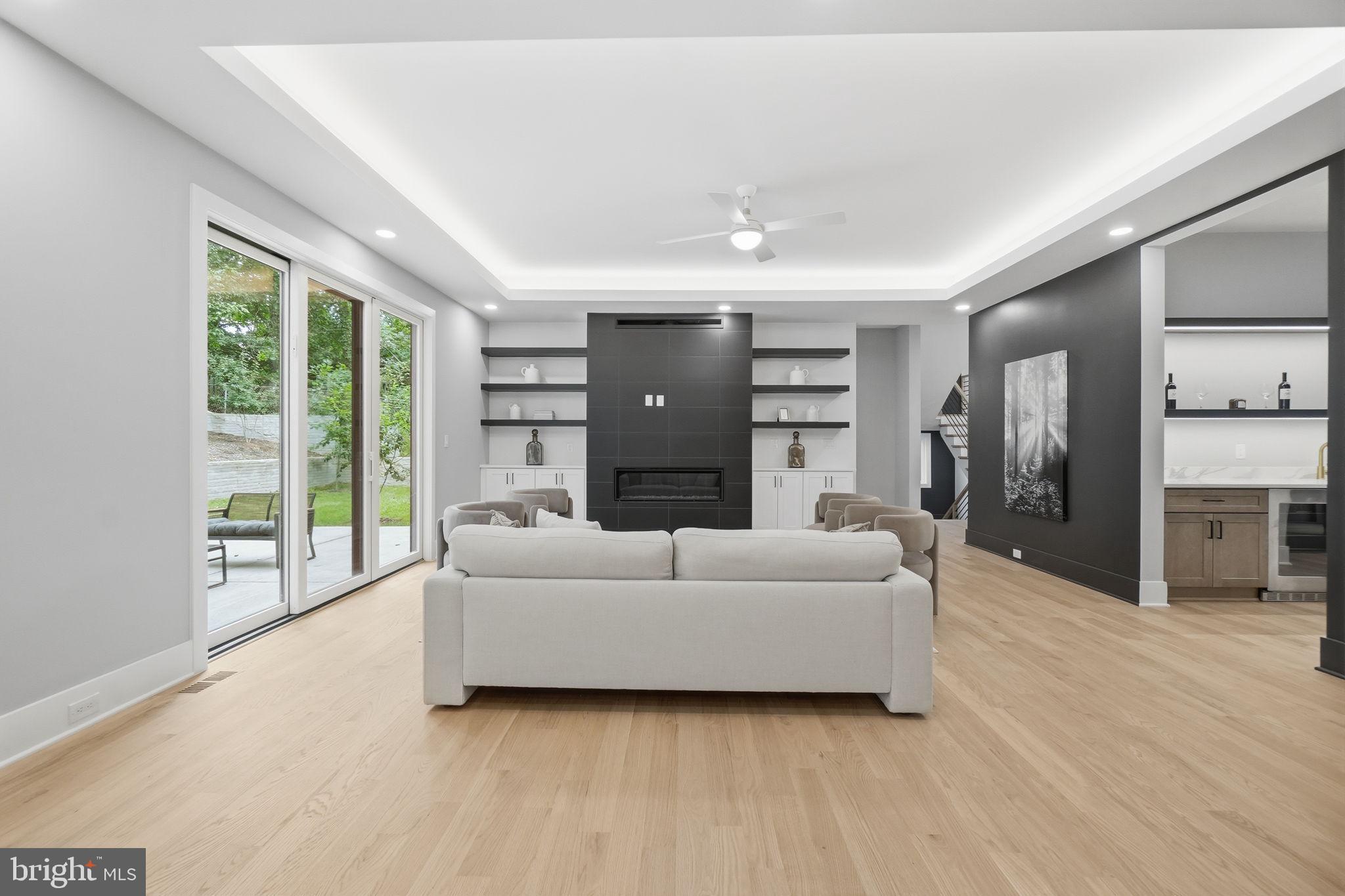 PIMMIT VIEW - Residential