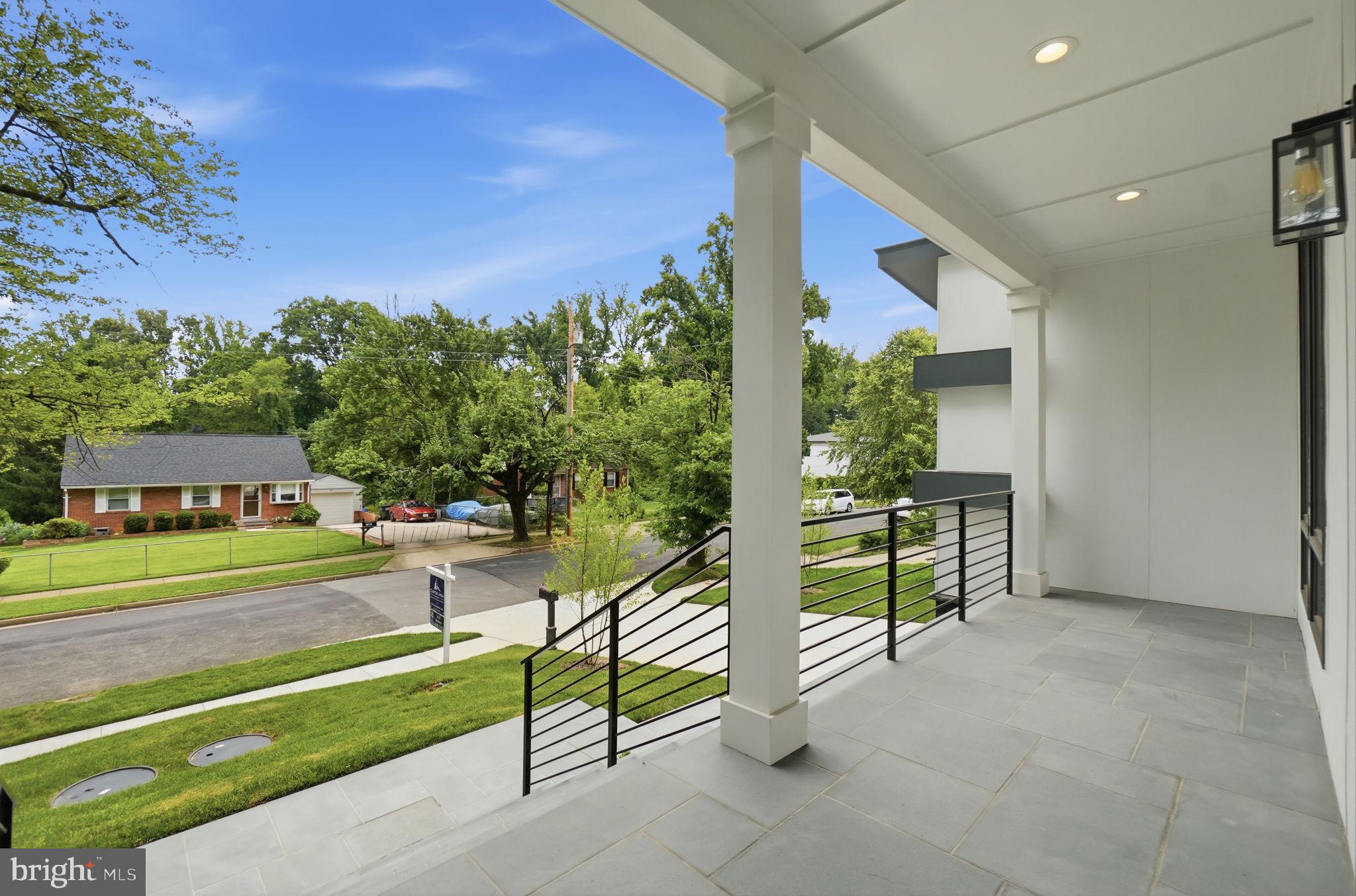 PIMMIT VIEW - Residential