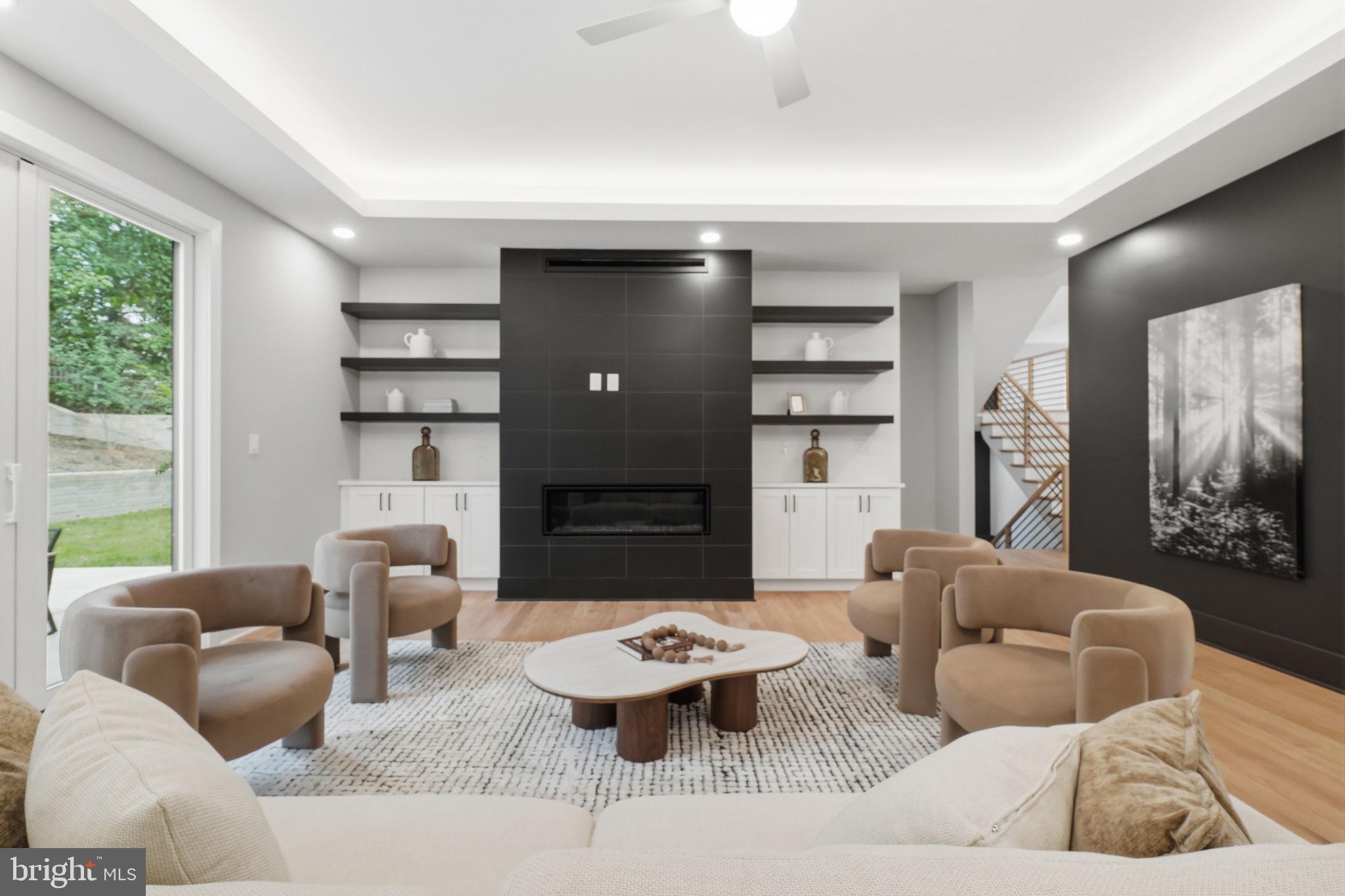 PIMMIT VIEW - Residential