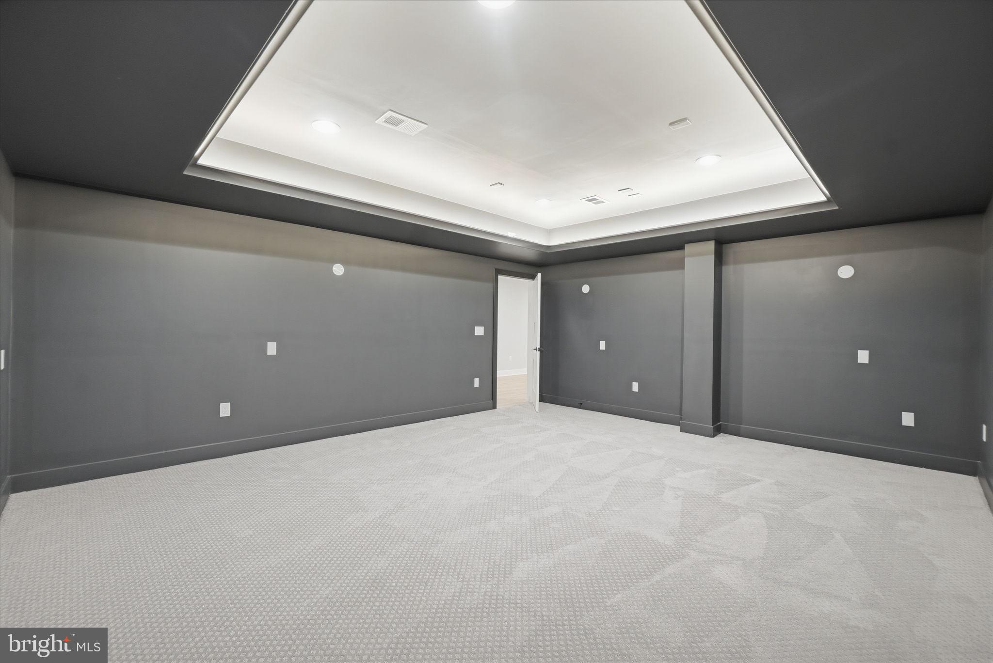 PIMMIT VIEW - Residential