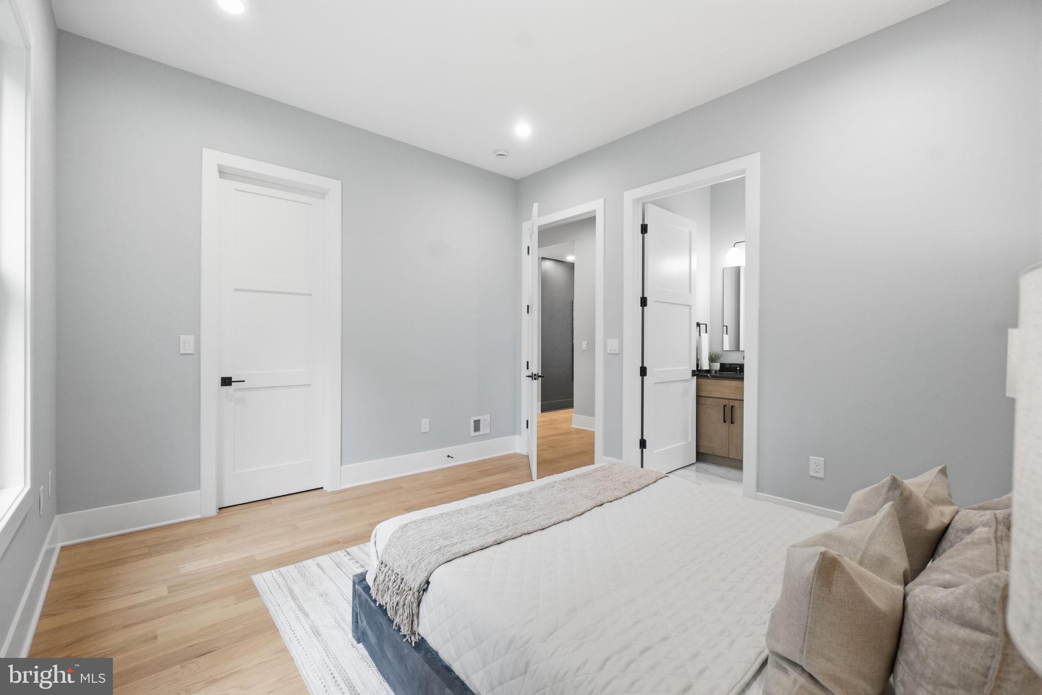 PIMMIT VIEW - Residential
