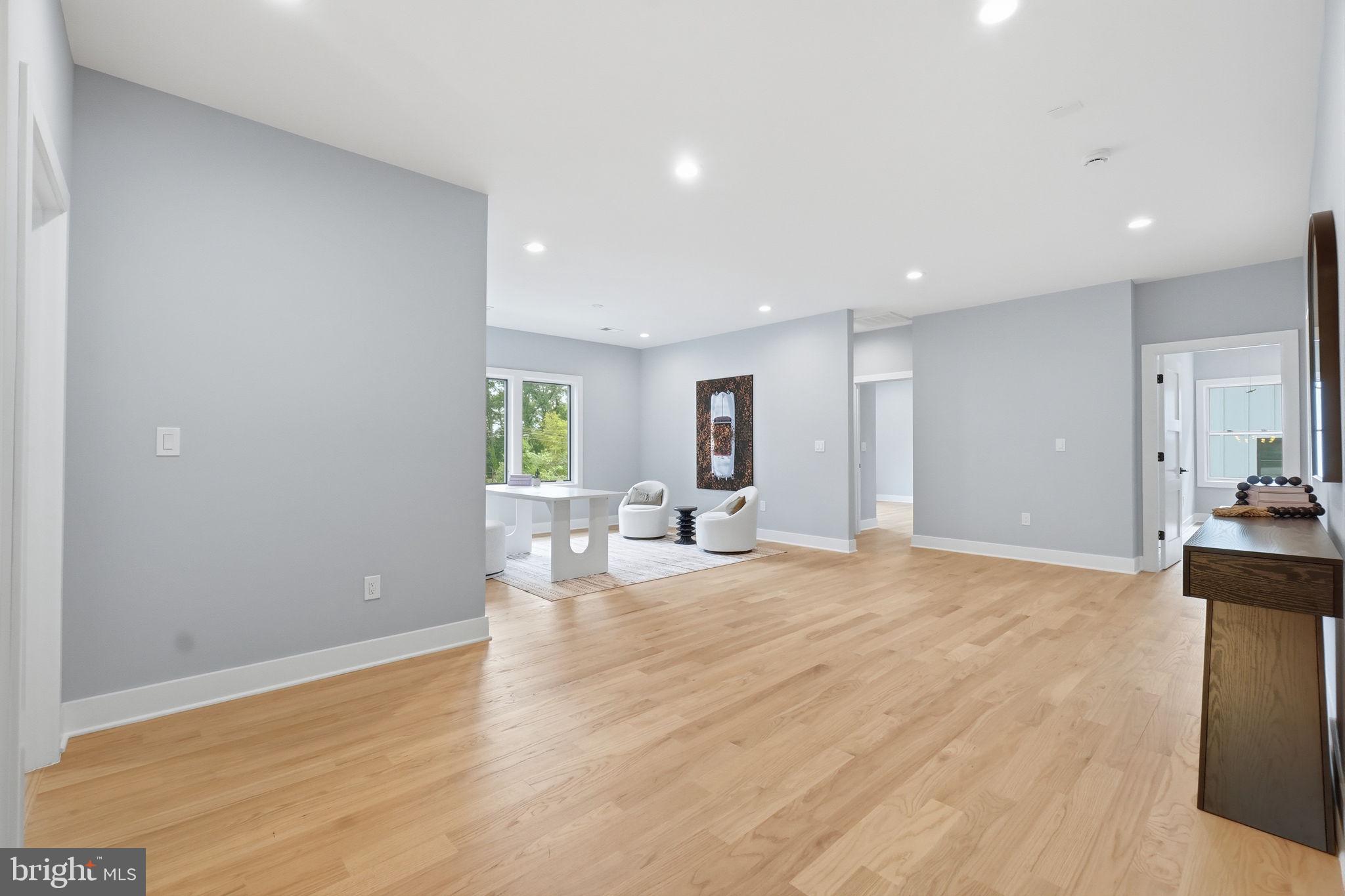 PIMMIT VIEW - Residential