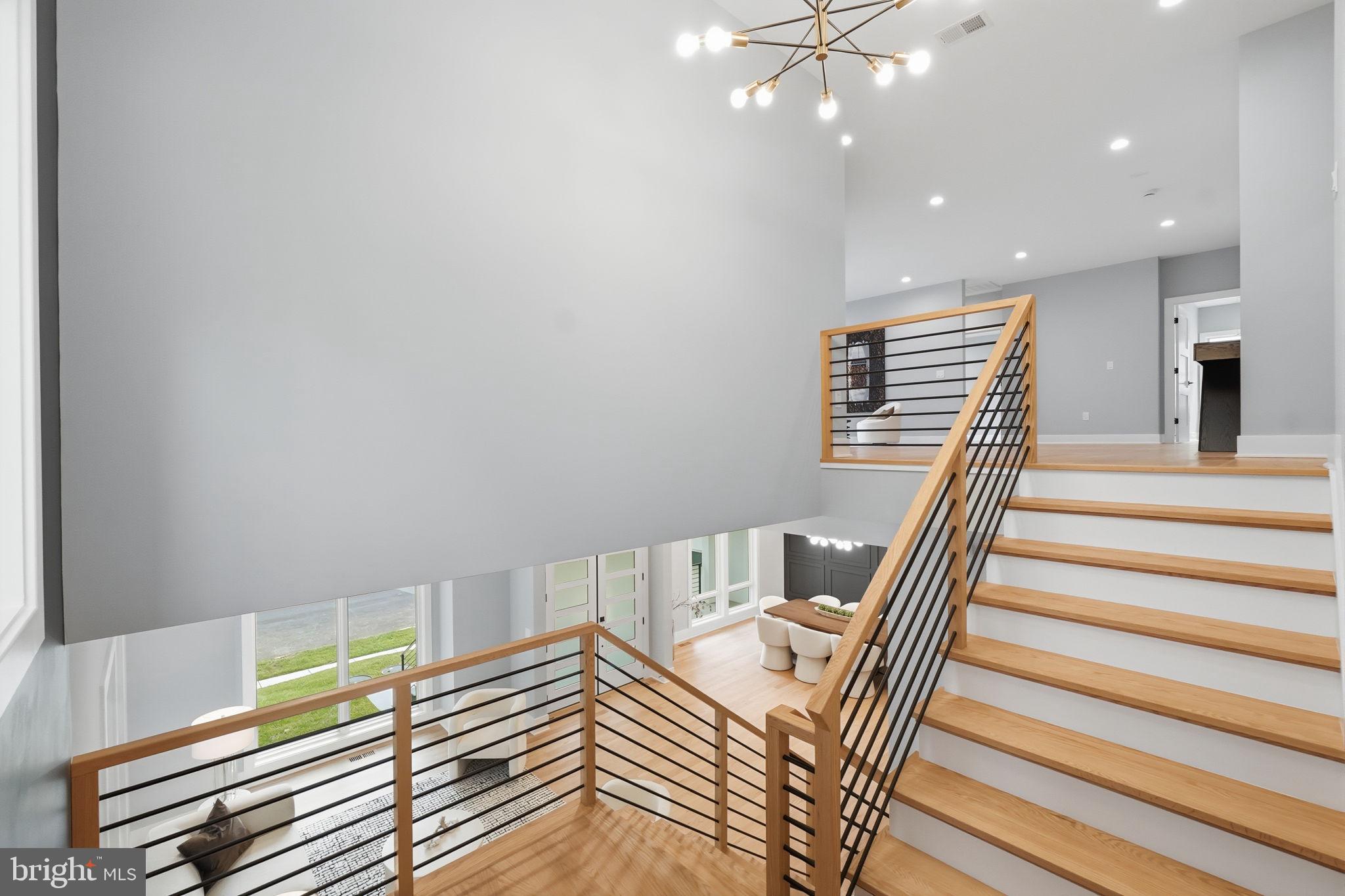 PIMMIT VIEW - Residential