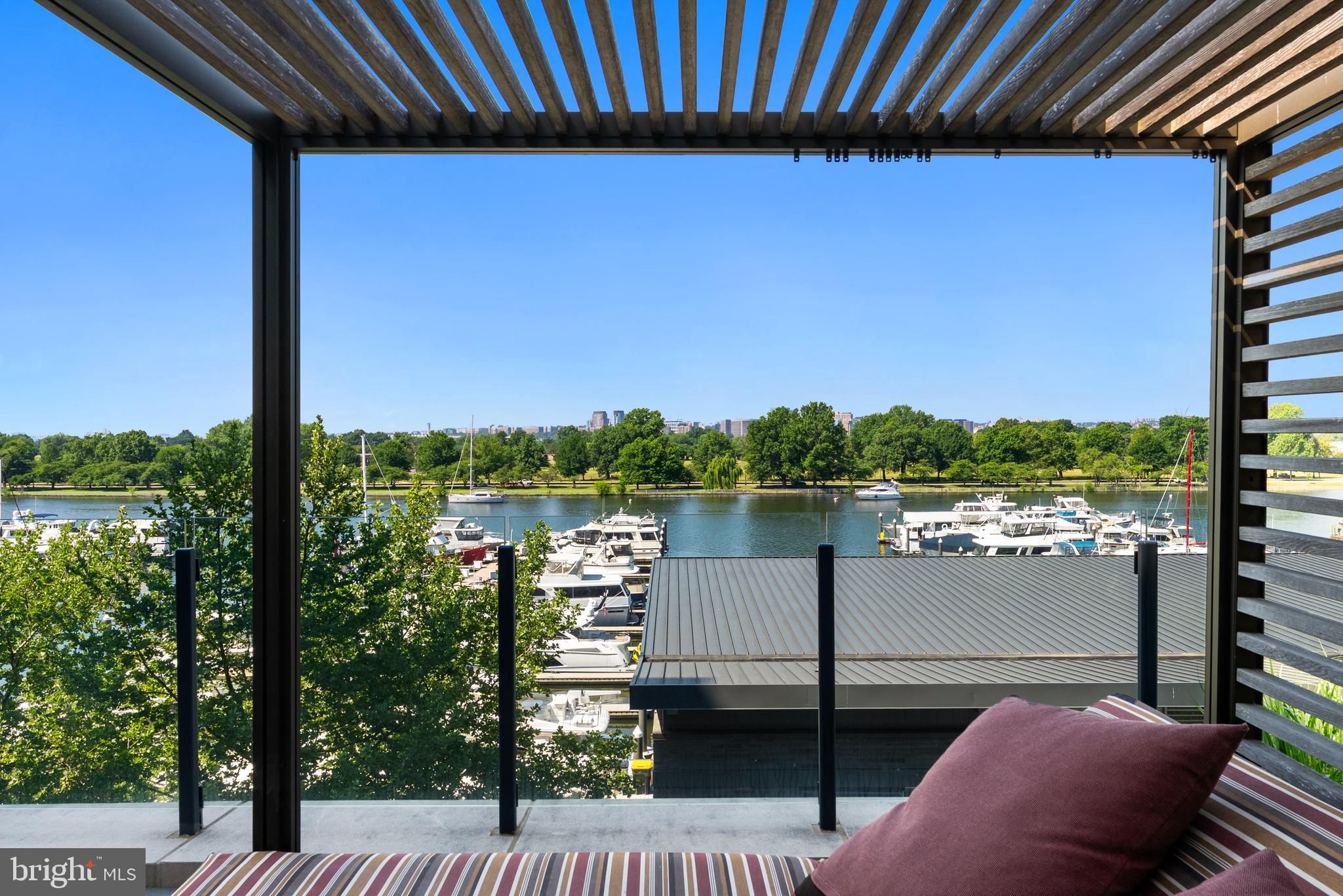 THE WHARF - Residential