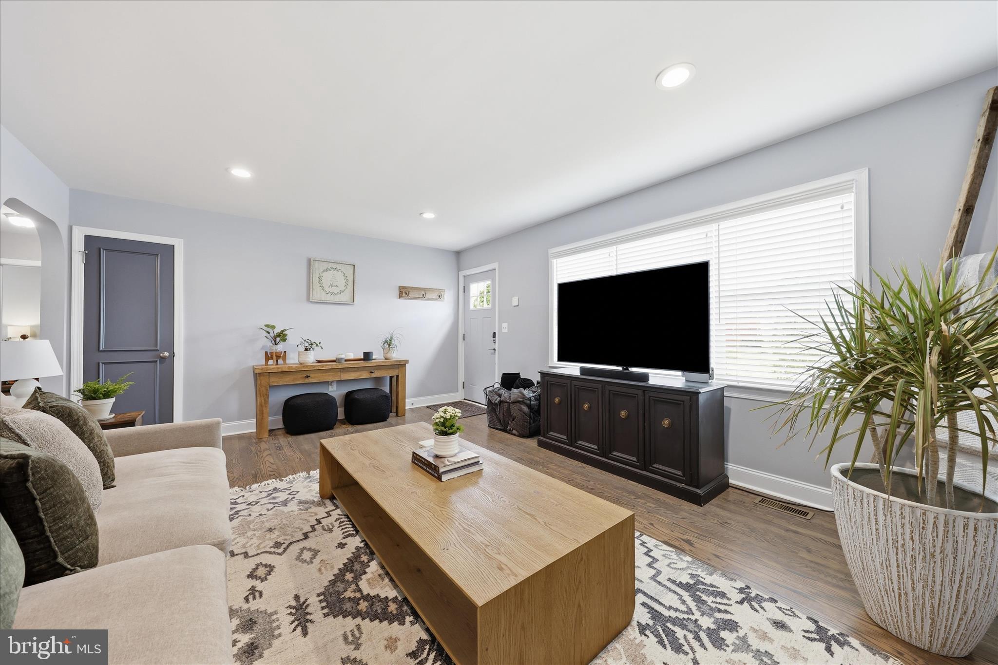 ROSEDALE - Residential