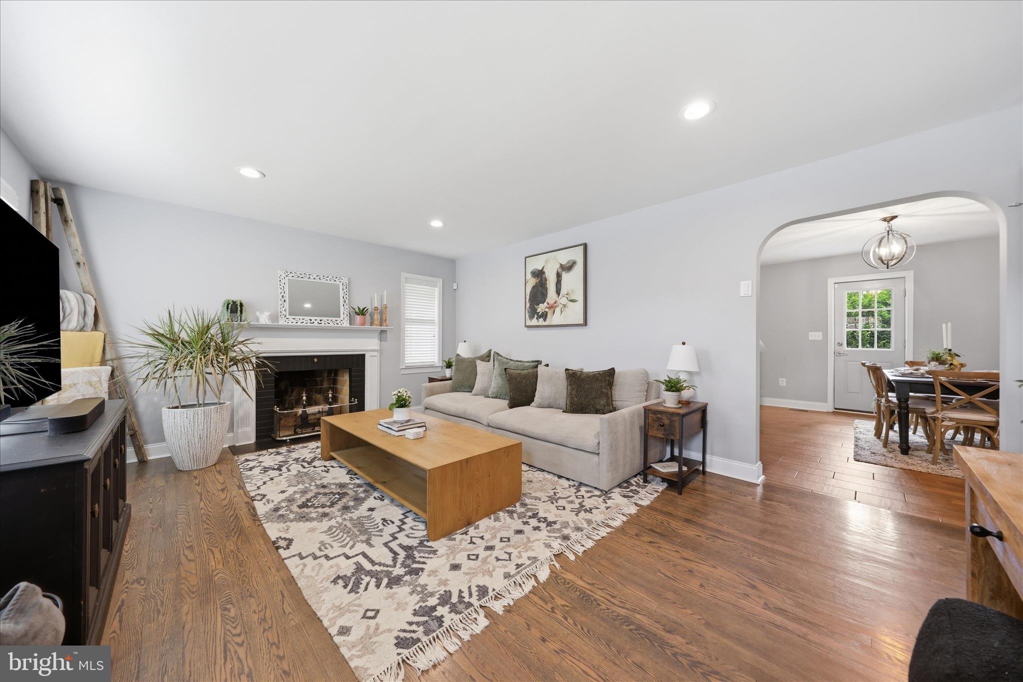 ROSEDALE - Residential
