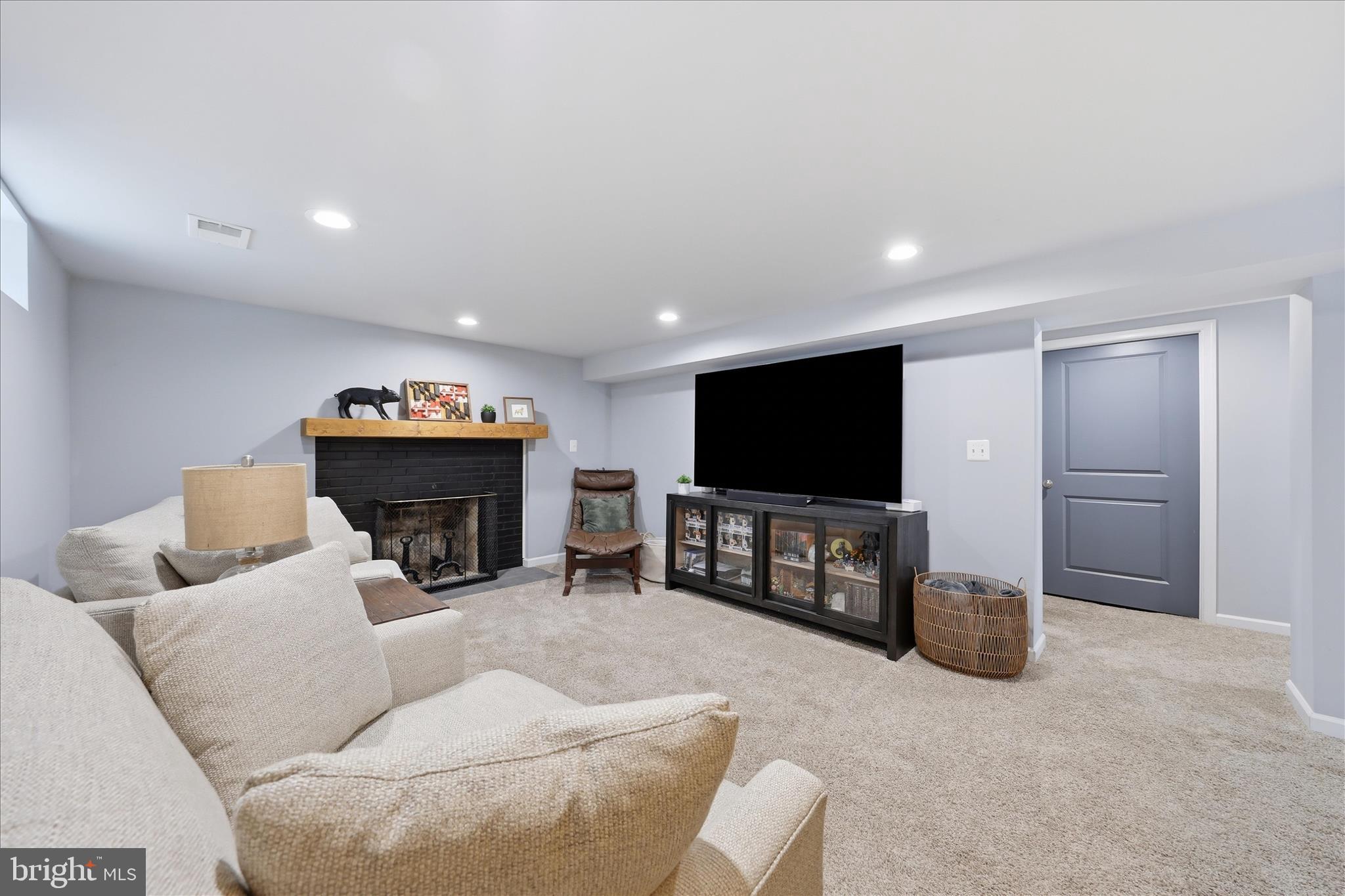 ROSEDALE - Residential