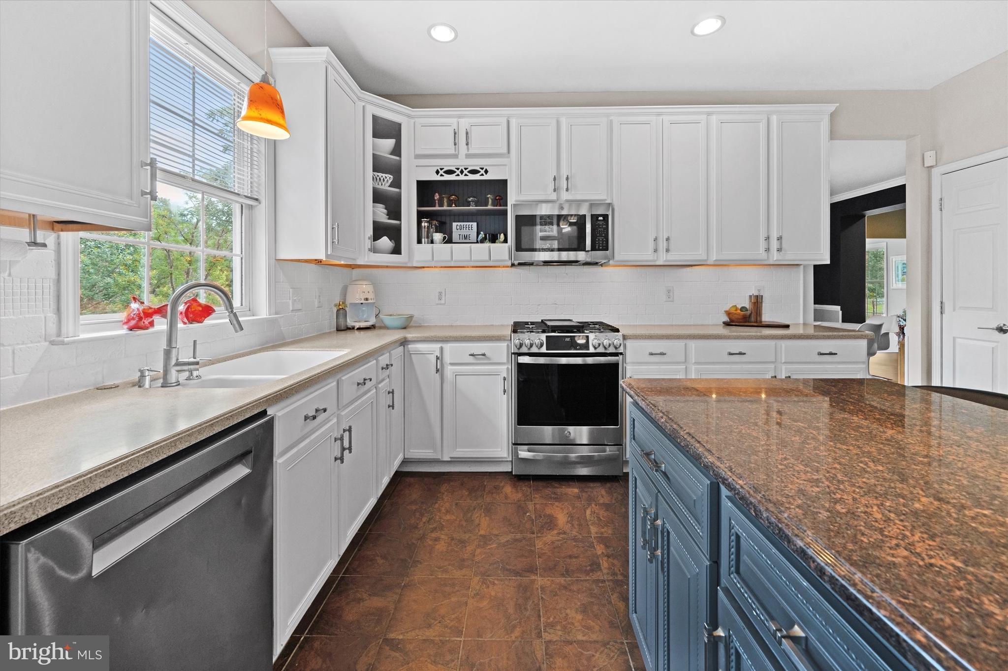 HILLS OF SULLIVAN - Residential