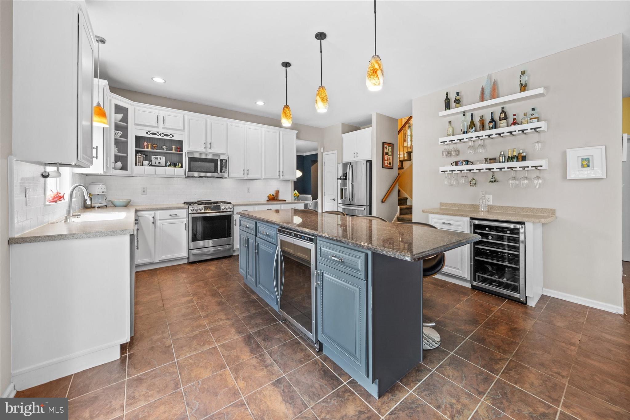 HILLS OF SULLIVAN - Residential