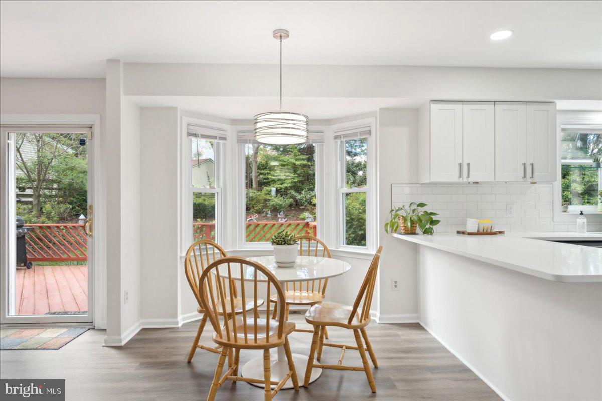 CRESTBROOK - Residential