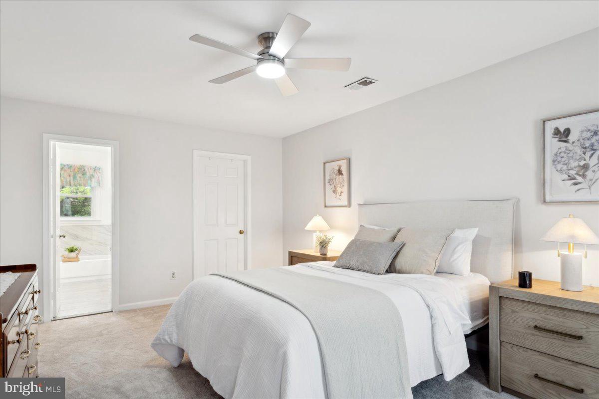 CRESTBROOK - Residential