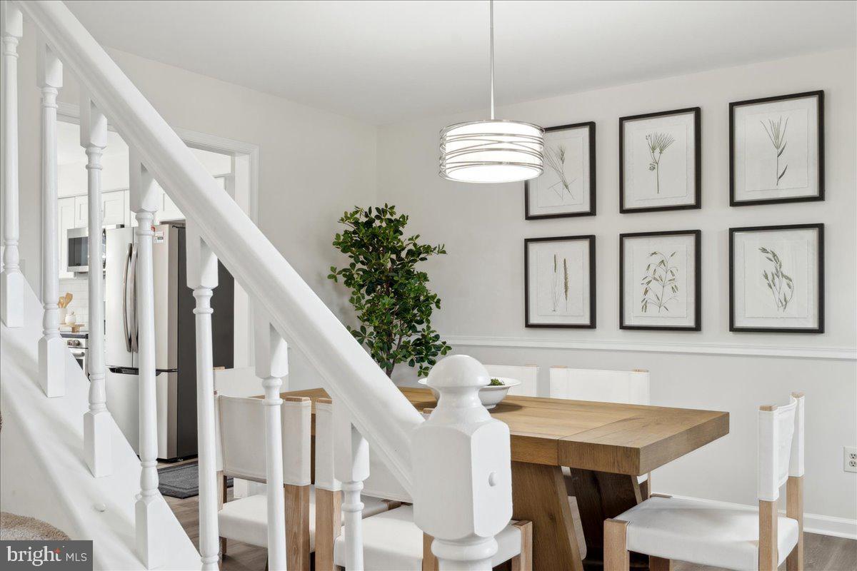 CRESTBROOK - Residential