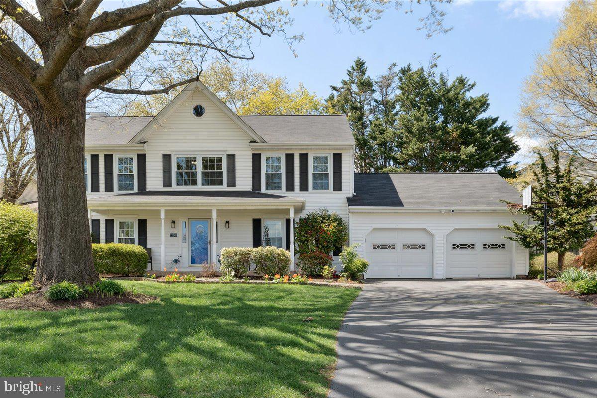 CRESTBROOK - Residential