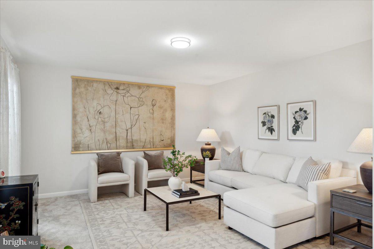CRESTBROOK - Residential