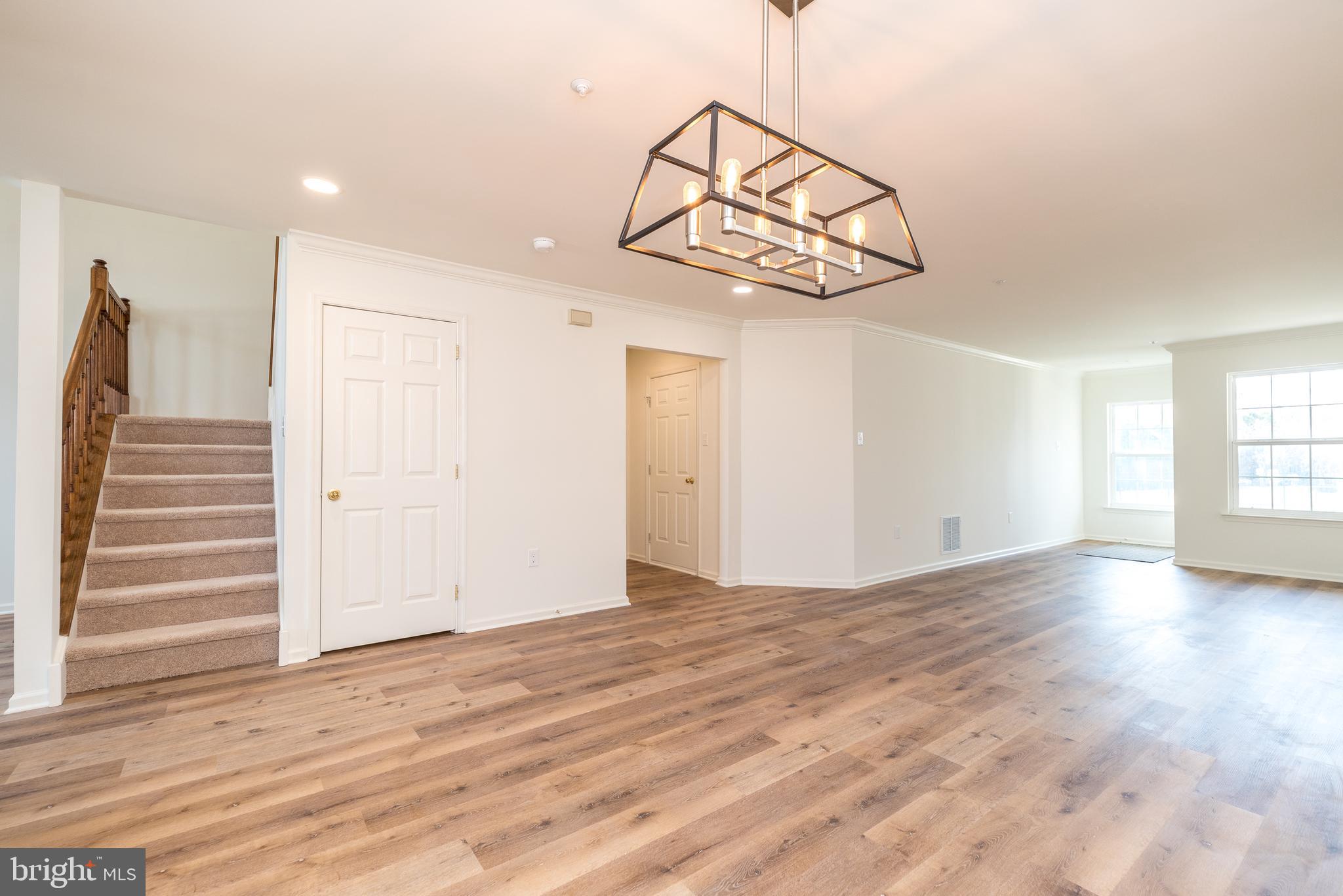 WARRINGTON HUNT - Residential