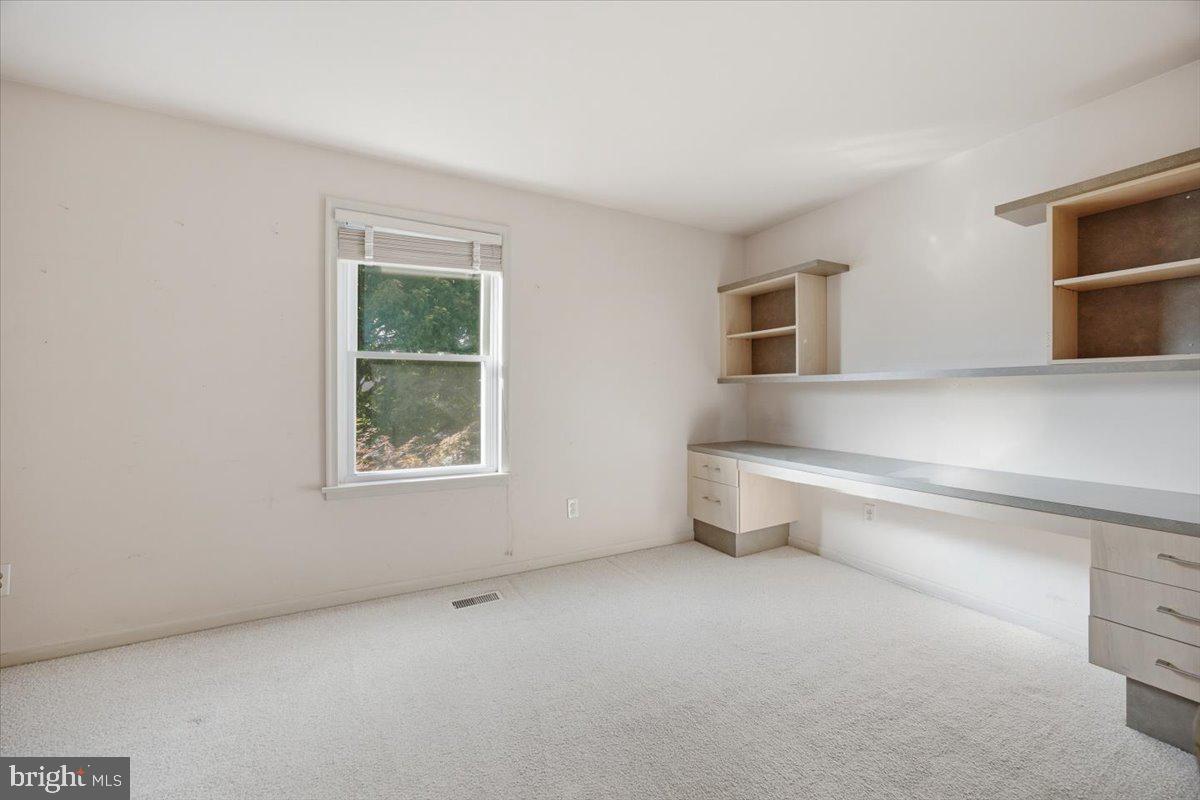 CAMELOT ESTATES - Residential